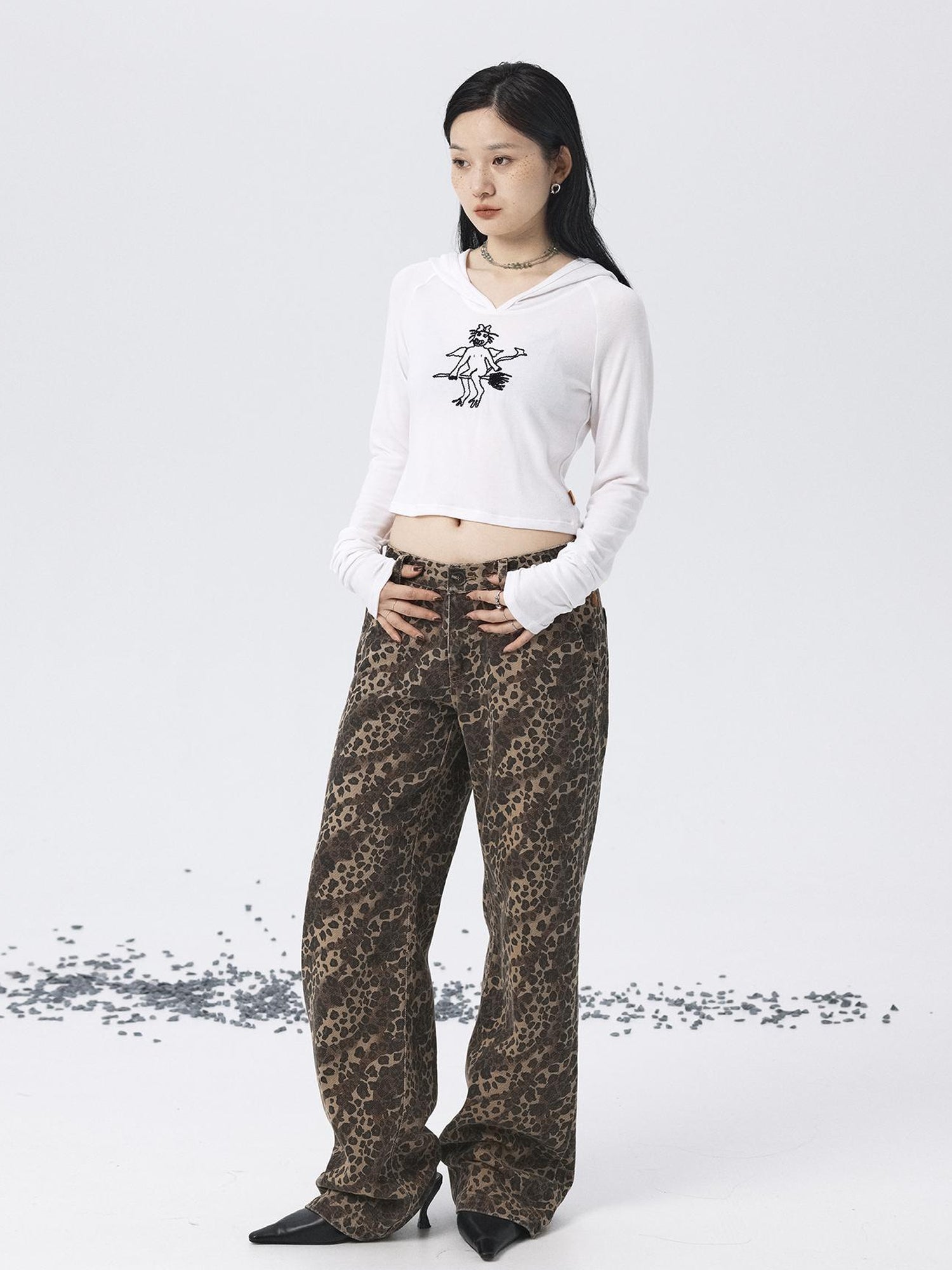 Achihara Magic Broom Print Hooded Long Sleeve Tee