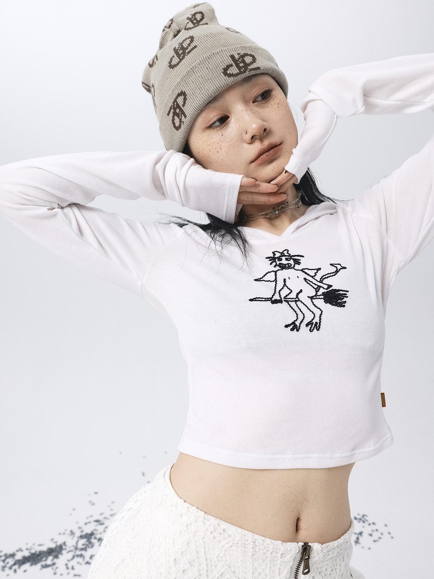 Achihara Magic Broom Print Hooded Long Sleeve Tee