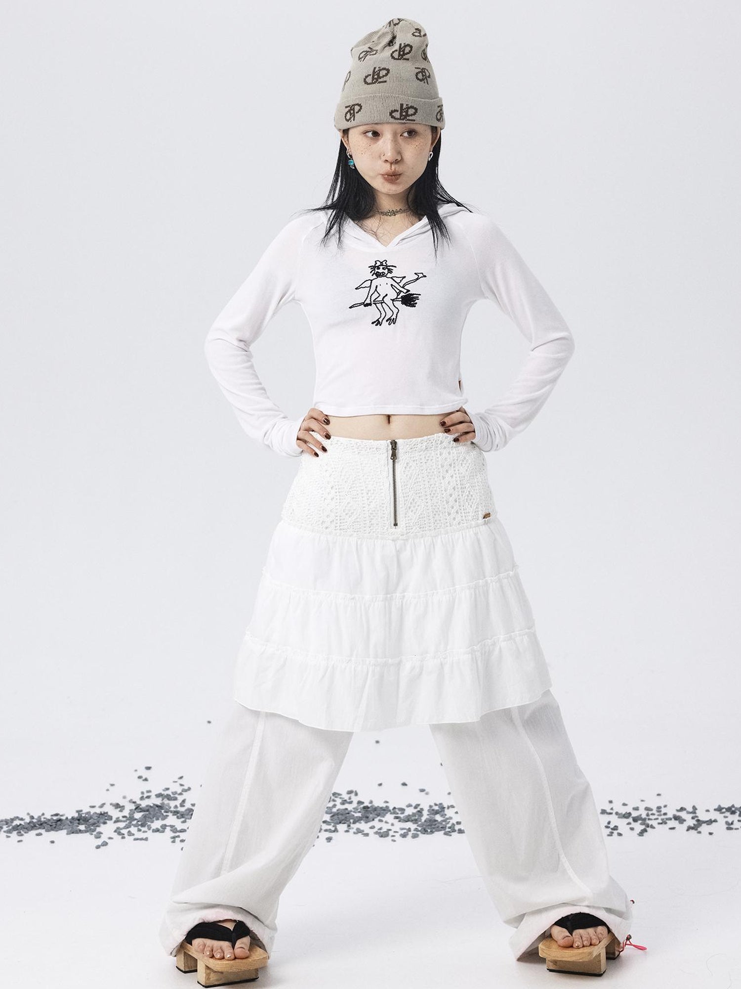 Achihara Magic Broom Print Hooded Long Sleeve Tee