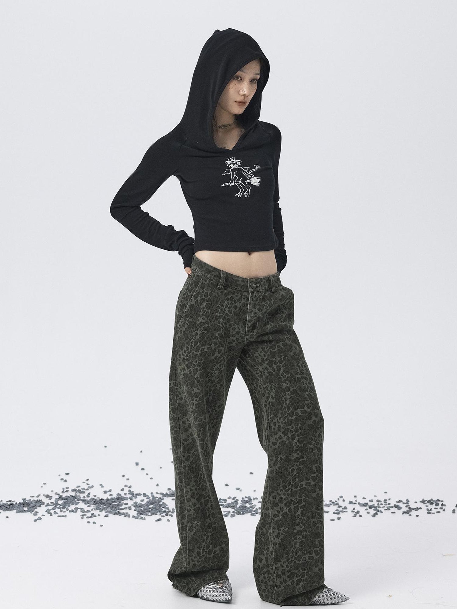Achihara Magic Broom Print Hooded Long Sleeve Tee