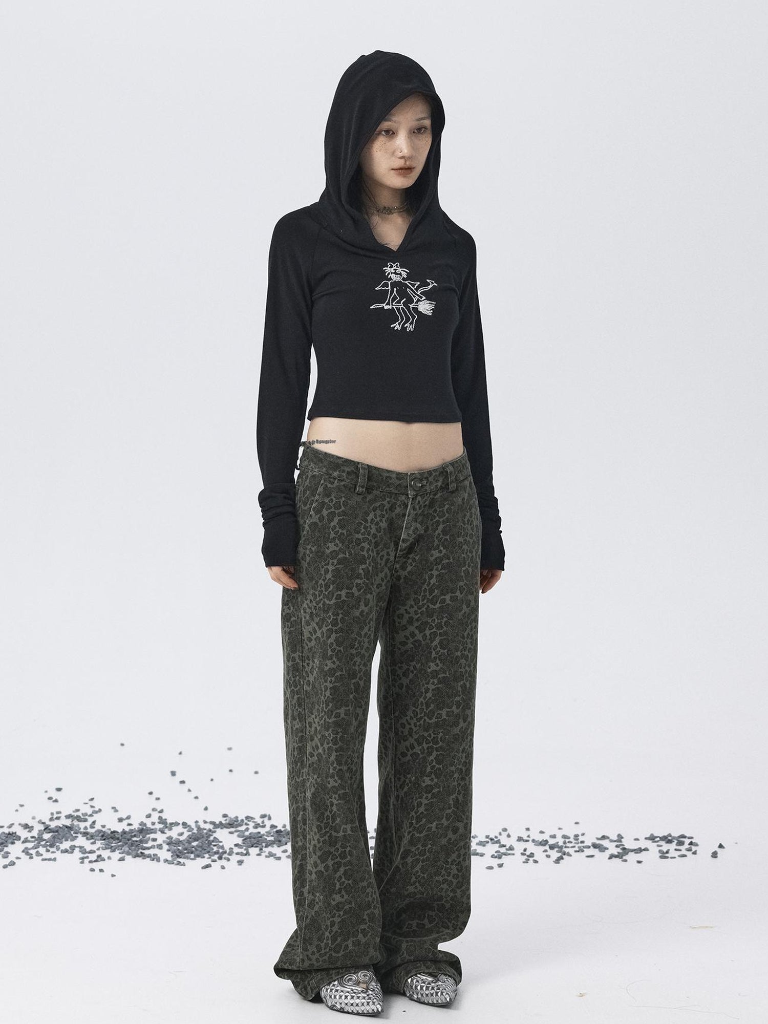 Achihara Magic Broom Print Hooded Long Sleeve Tee