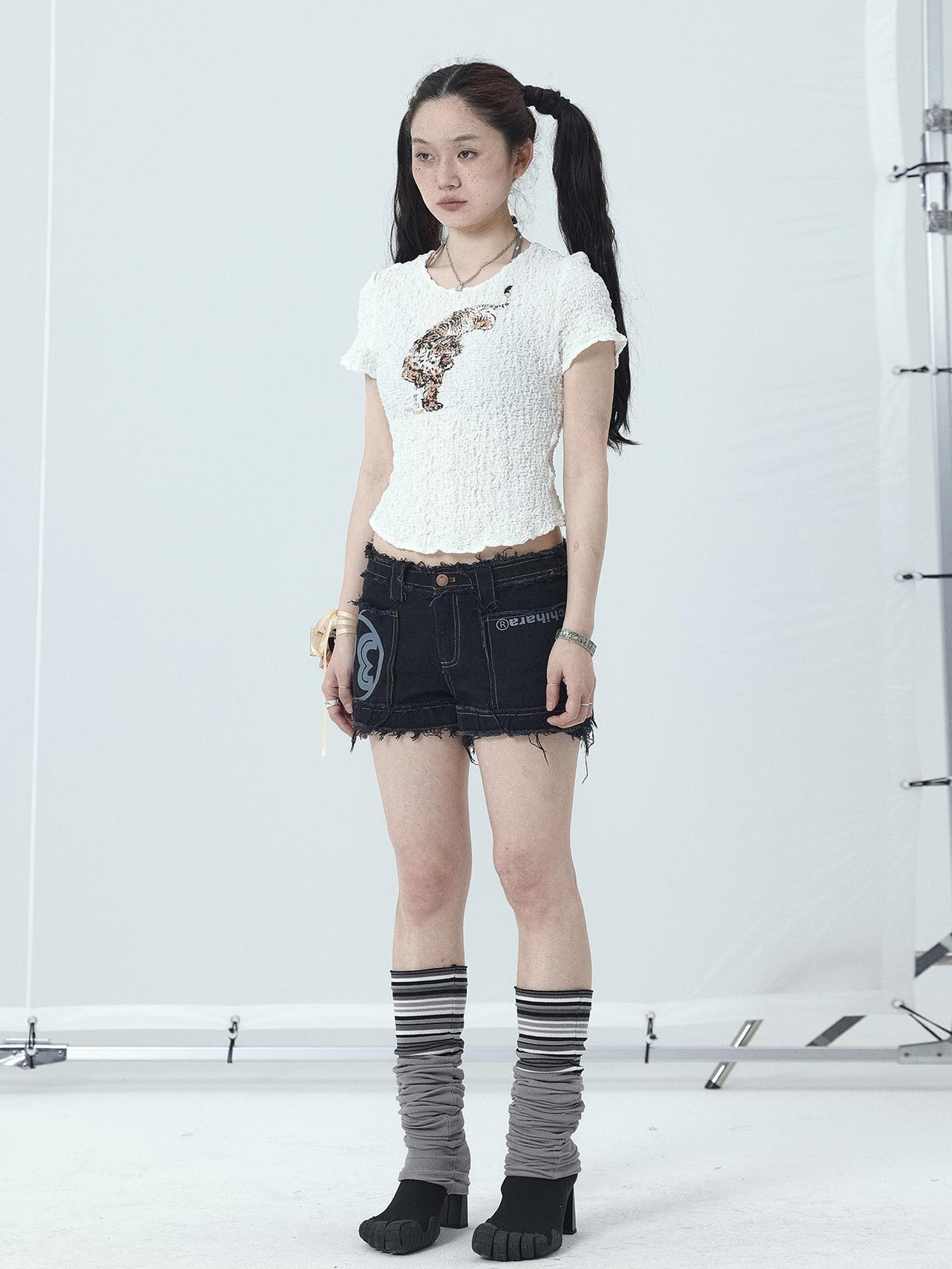 Achihara Maria Vintage Washed Denim Shorts Frayed Hem