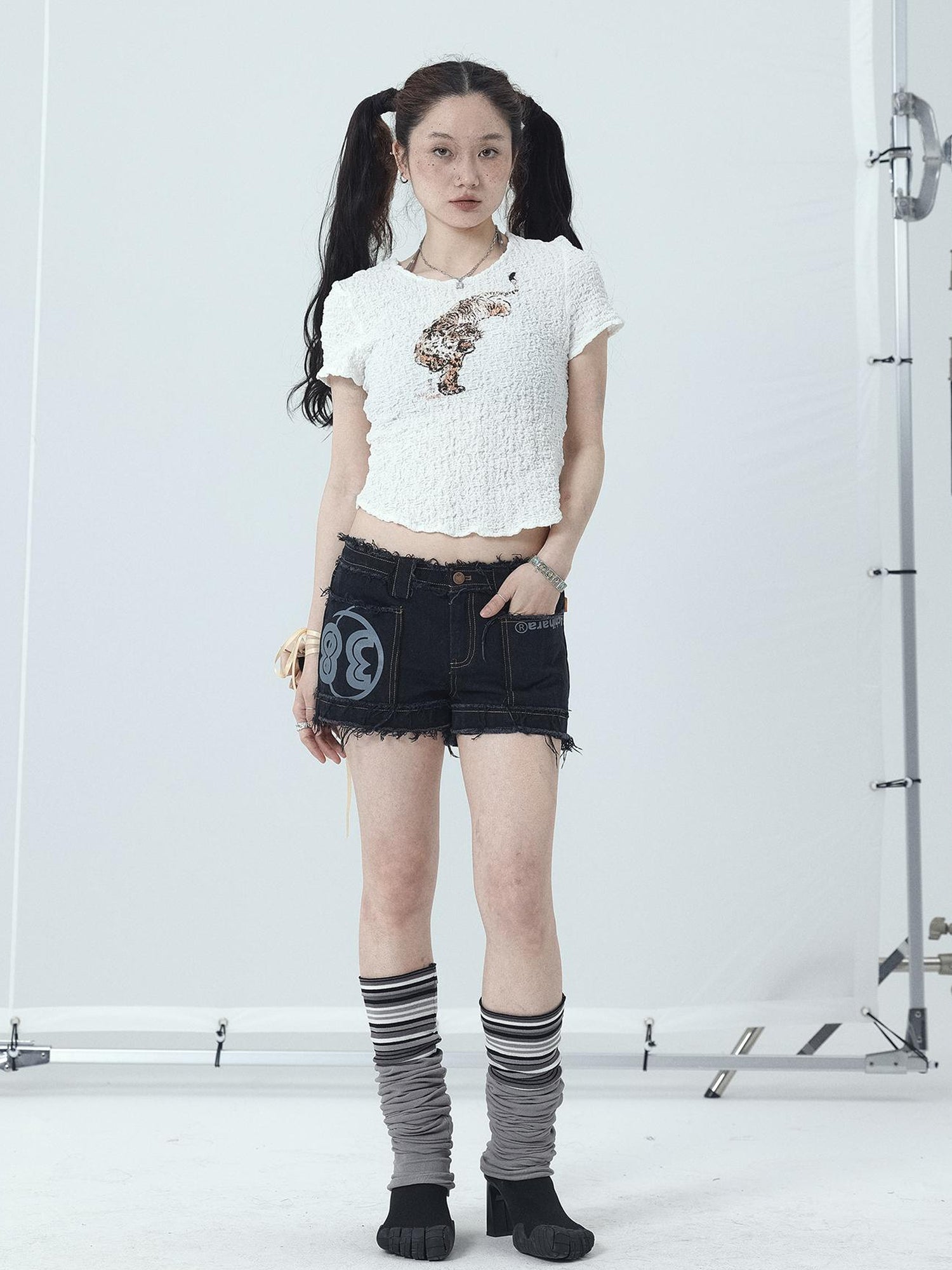 Achihara Maria Vintage Washed Denim Shorts Frayed Hem