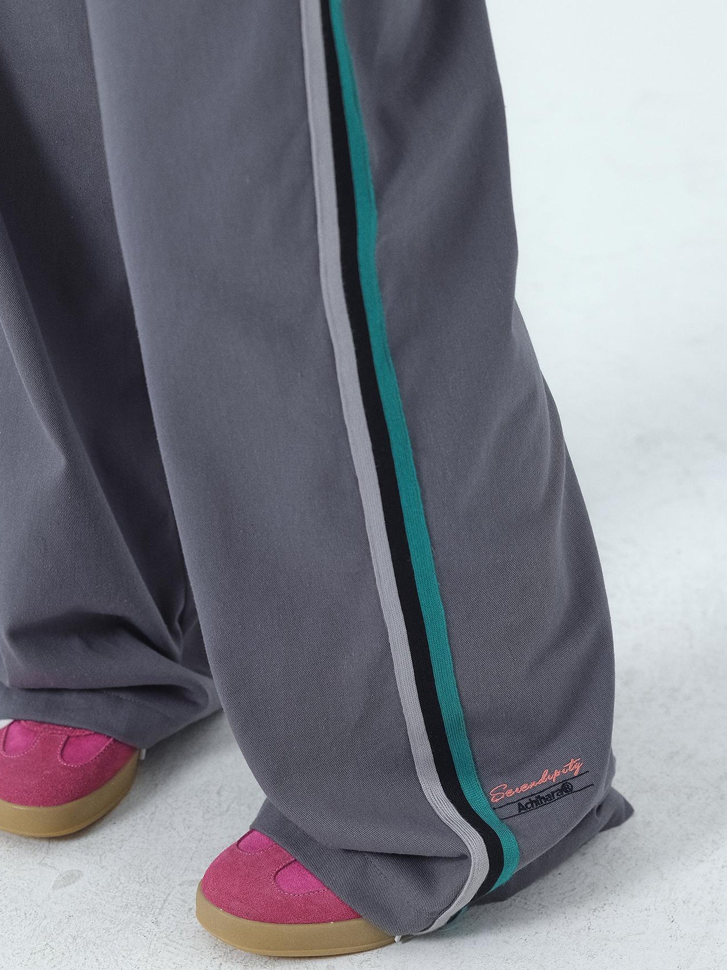 Achihara Missy Hilton Relaxed Wide Leg Trousers
