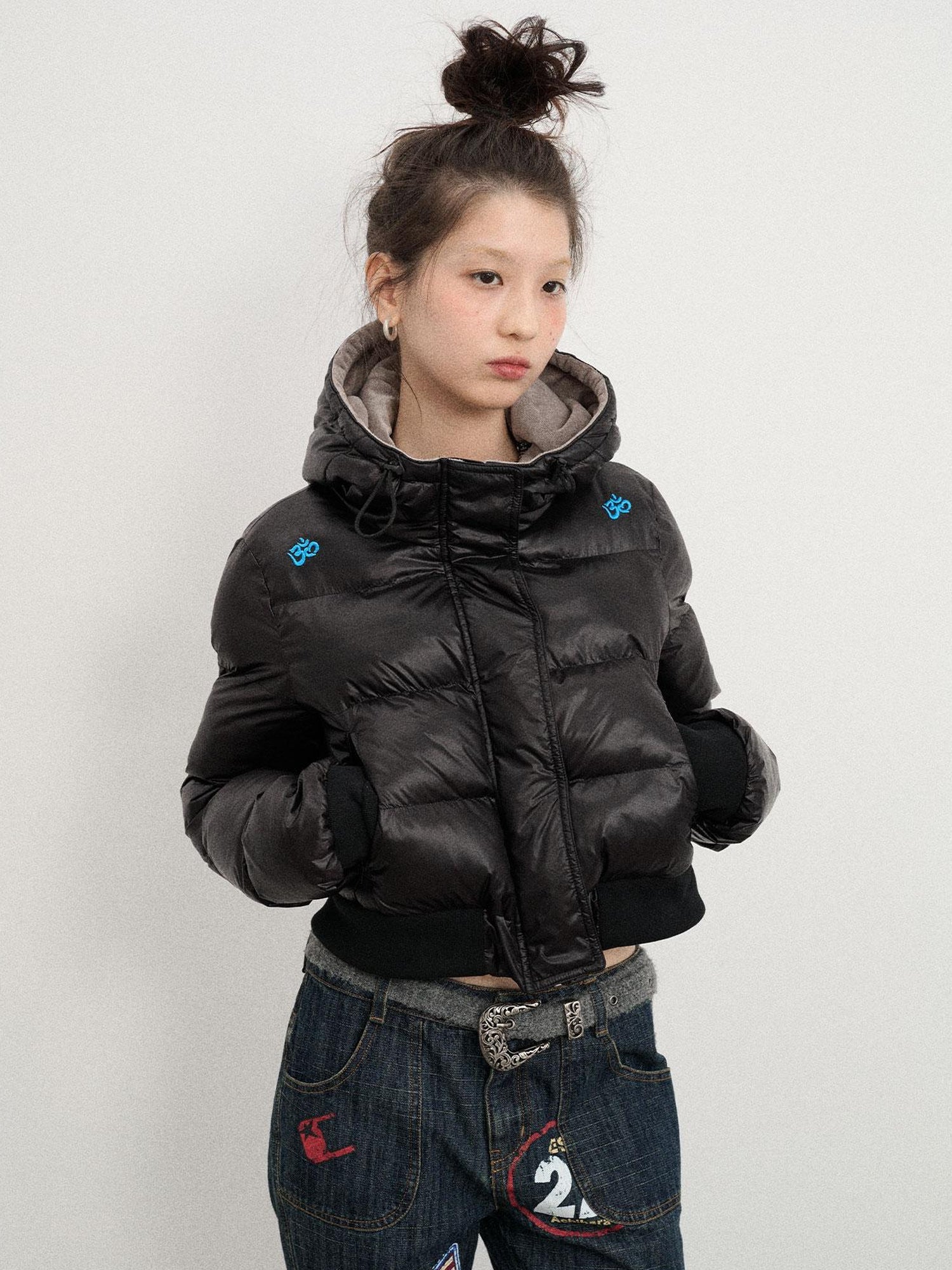 Achihara Om Embroidered Short Puffer Jacket