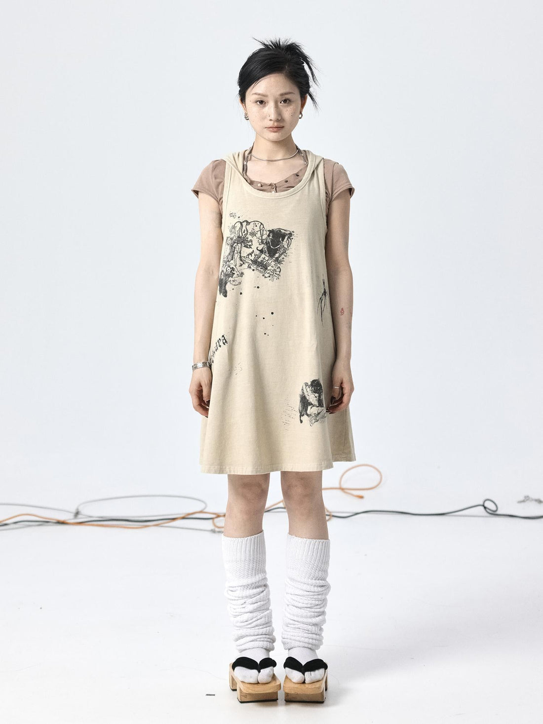 Achihara Oxidized Soap Flake A Line Hooded Sundress