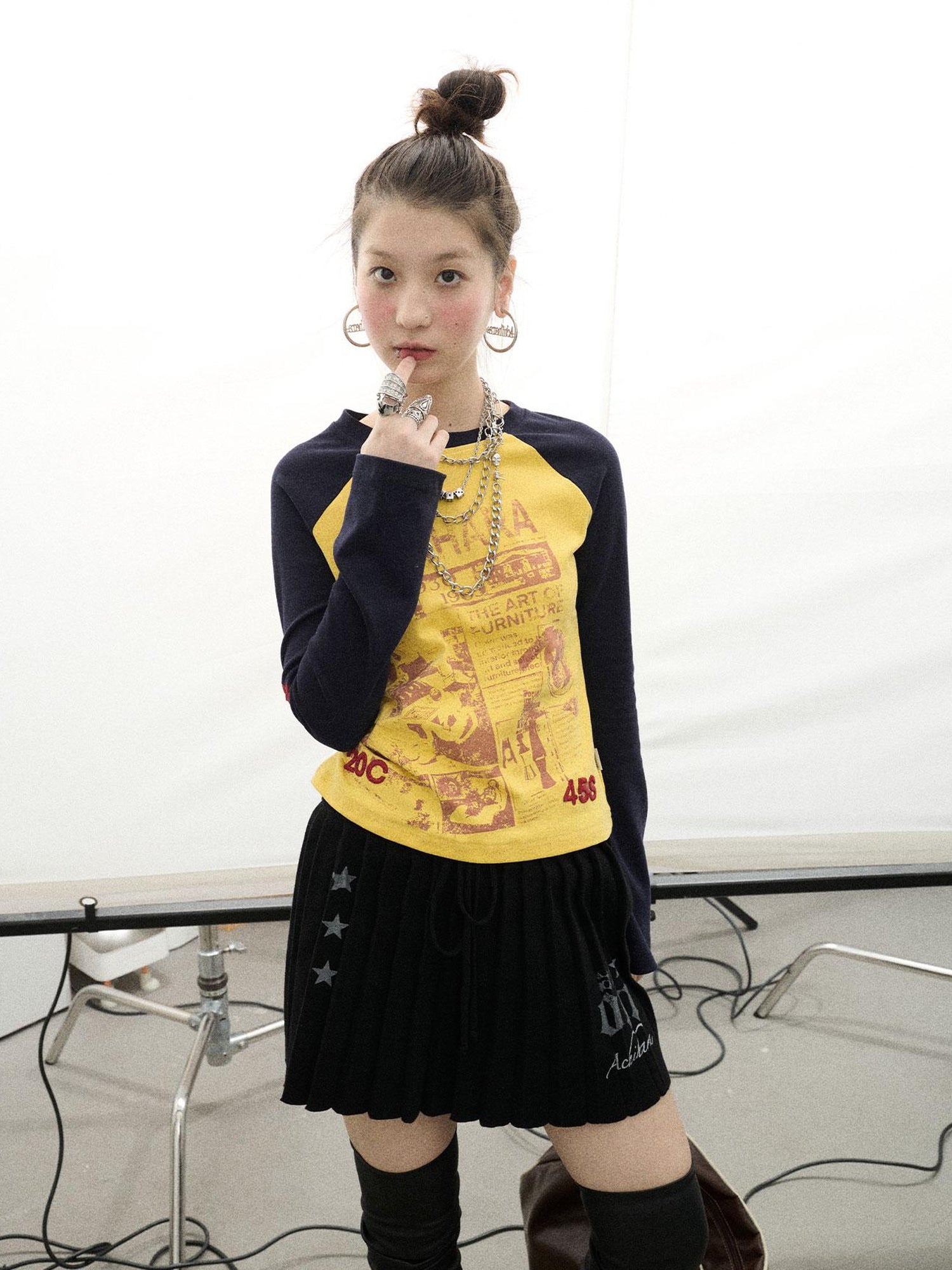 Achihara Retro Contrast Knit Tee V-Neck T-Shirt Long-Sleeve