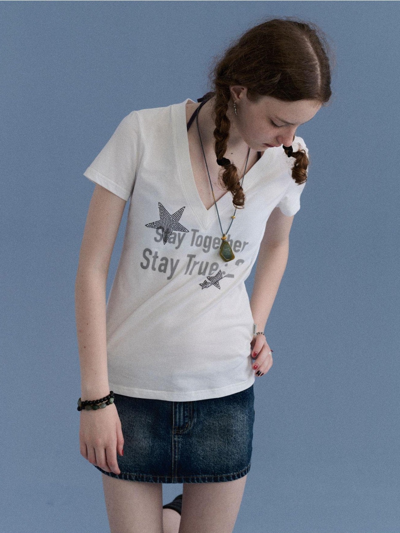Achihara Rhinestone Star Letter V-neck Cropped Slim Women&