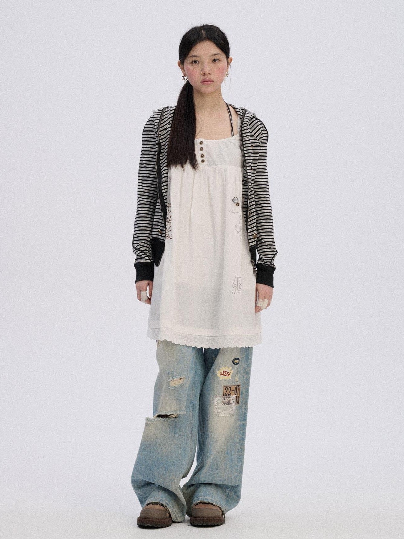 Achihara Ripped Natural Waist Button Fly Women Washed Blue Cotton Denim Wide-Leg Jeans