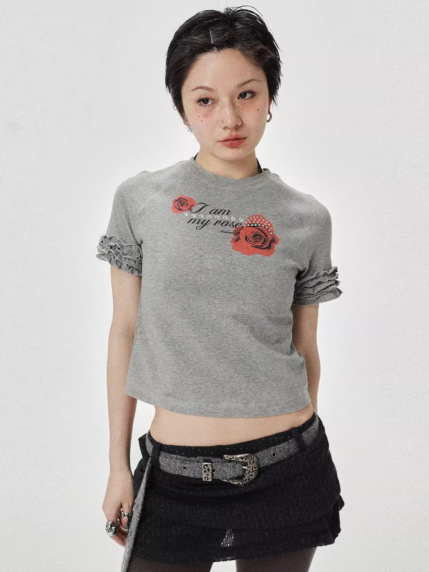 Achihara Roseprint Floral Sleeve Cropped Tee