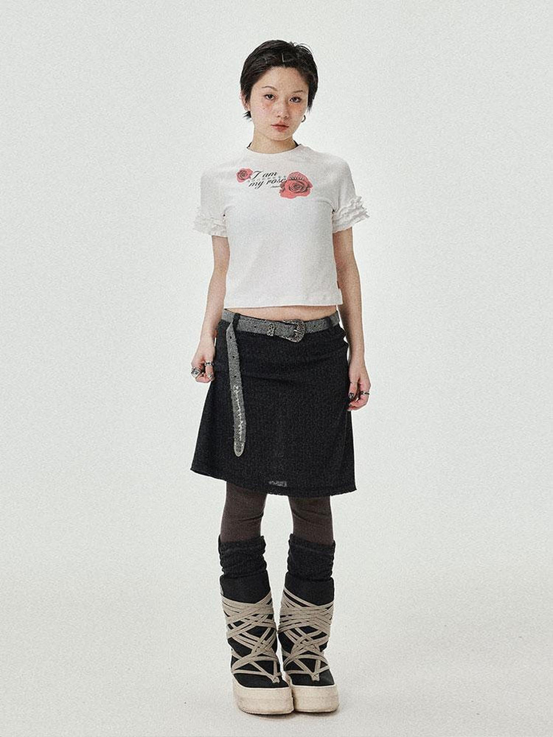 Achihara Roseprint Floral Sleeve Cropped Tee