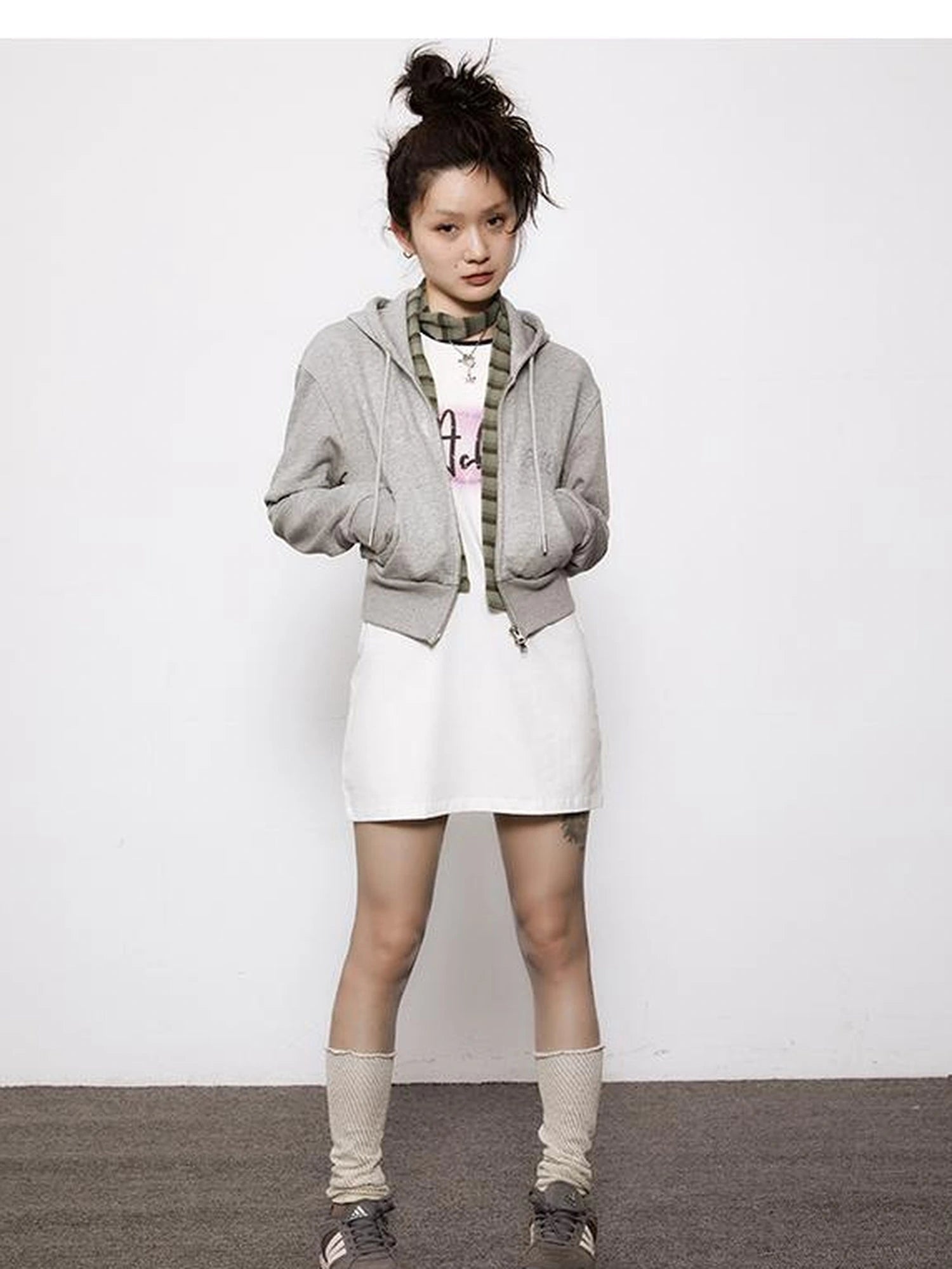 Short Heavy Hooded Sweater With Rhinestones