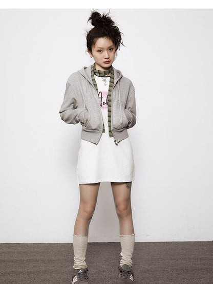 Achihara Short Heavy Hooded Sweater With Rhinestones