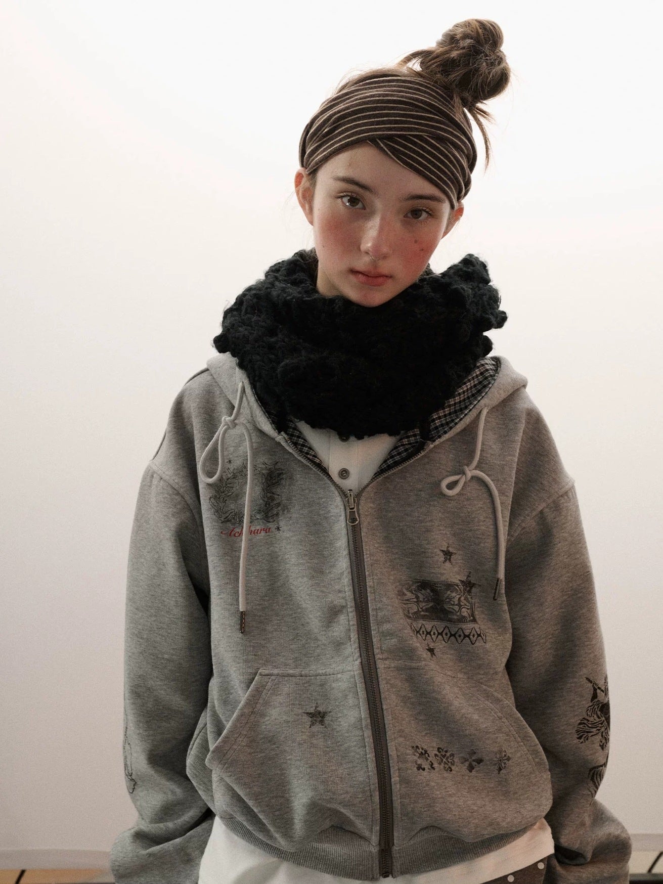 Achihara Soft Cotton Blend Zip Up Loose Fit Hooded Commuter Women Solid Color Hoodies