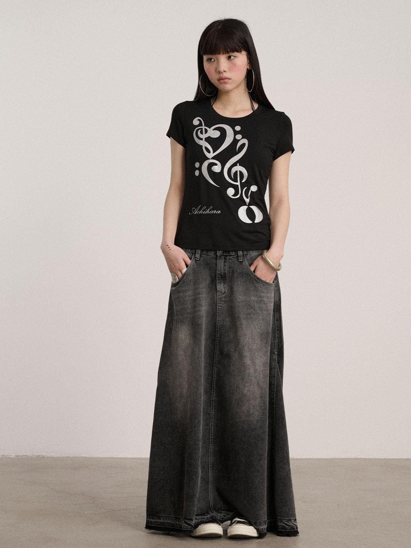 Achihara Soft Modal Slim Fit Crew Neck Office Women Black White Short Sleeve T-Shirts