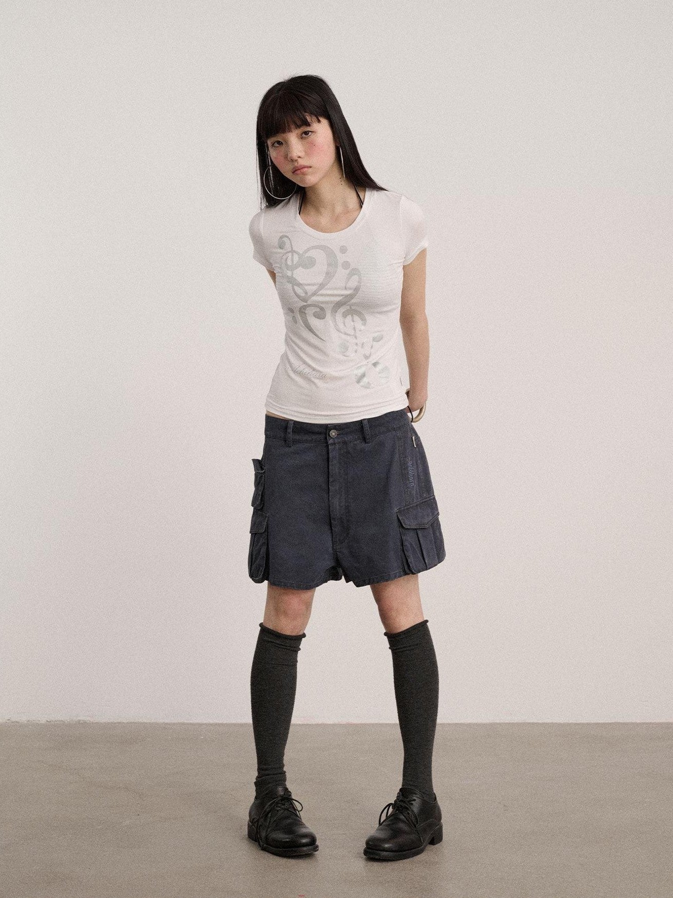 Achihara Soft Modal Slim Fit Crew Neck Office Women Black White Short Sleeve T-Shirts