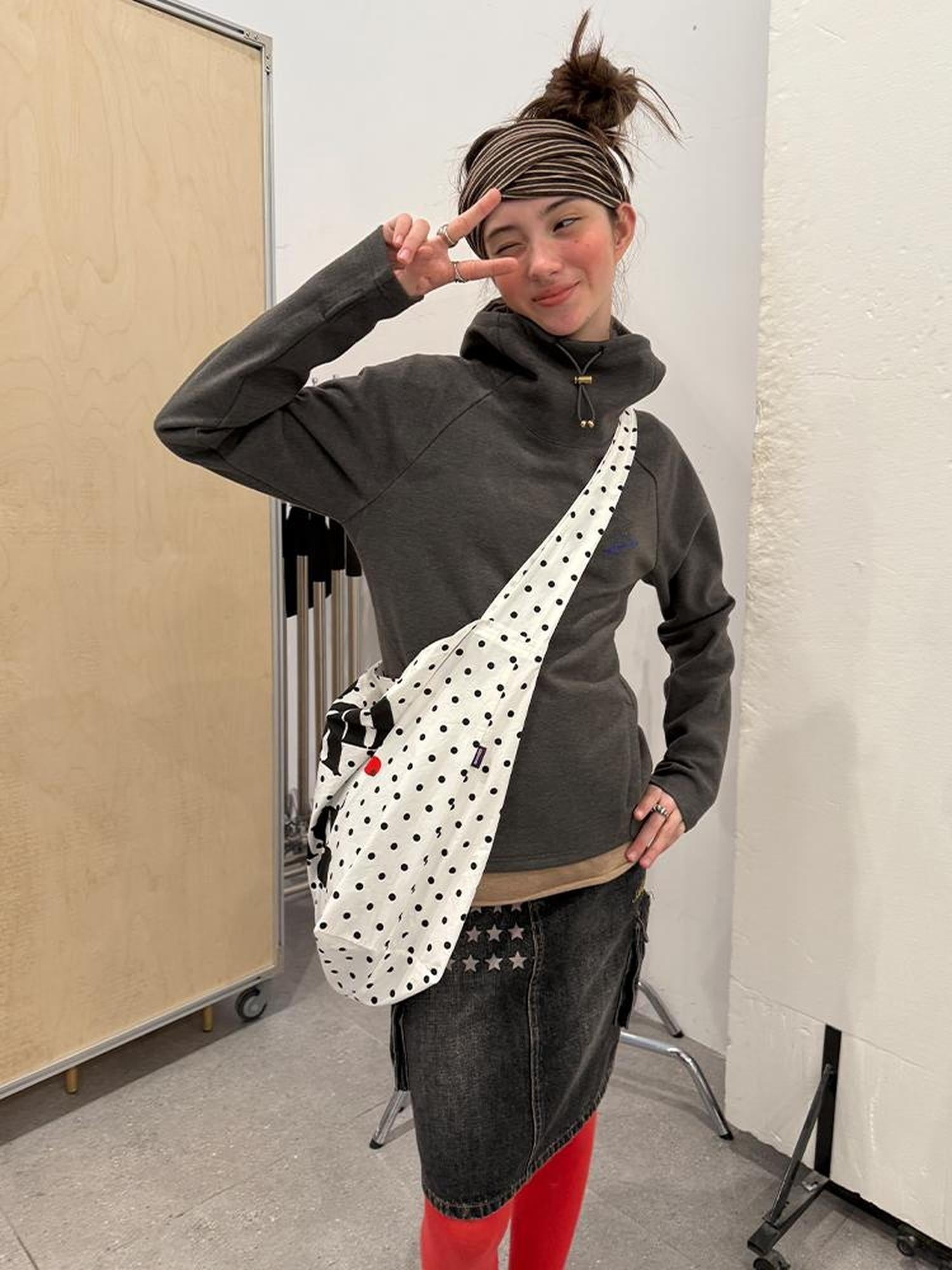 Achihara Soft Stretch Blend Loose Fit Pullover Hood Women Commuter Solid Hoodies