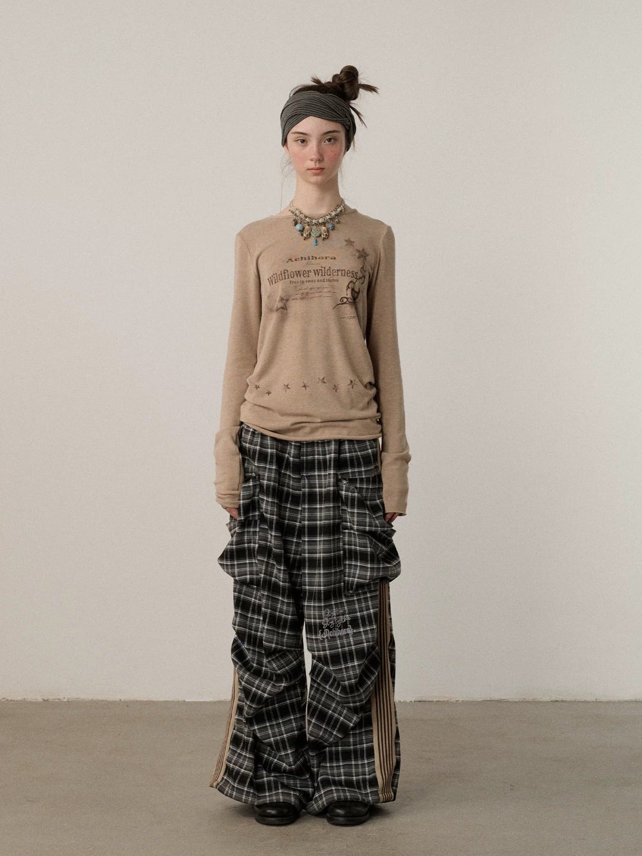 Achihara Soft Viscose Long Sleeve Letter Print Commuter Slim Fit Women Round Neck T-Shirt