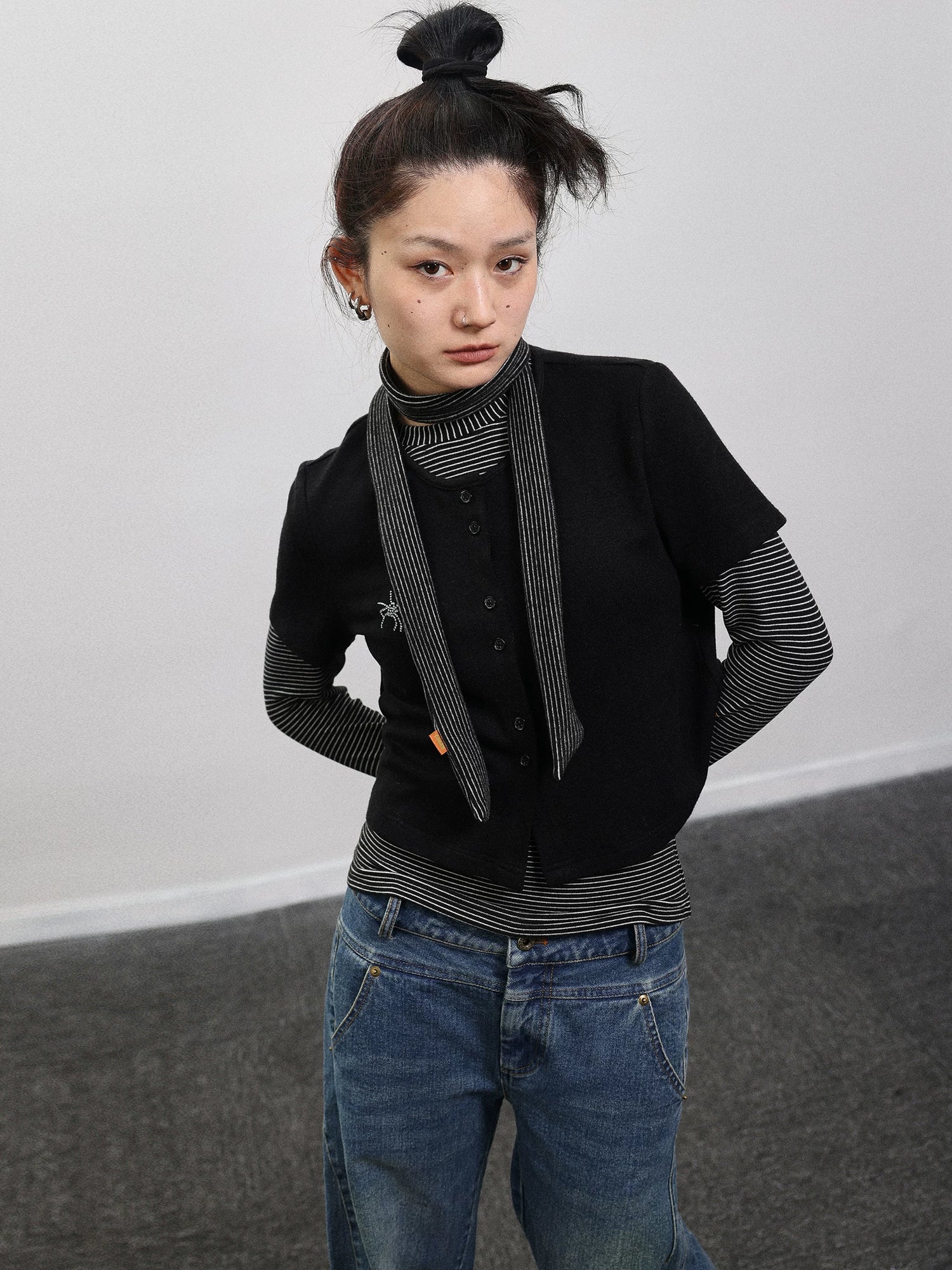 Achihara Spider Studded Short Sleeve Open Front Cardigan-1