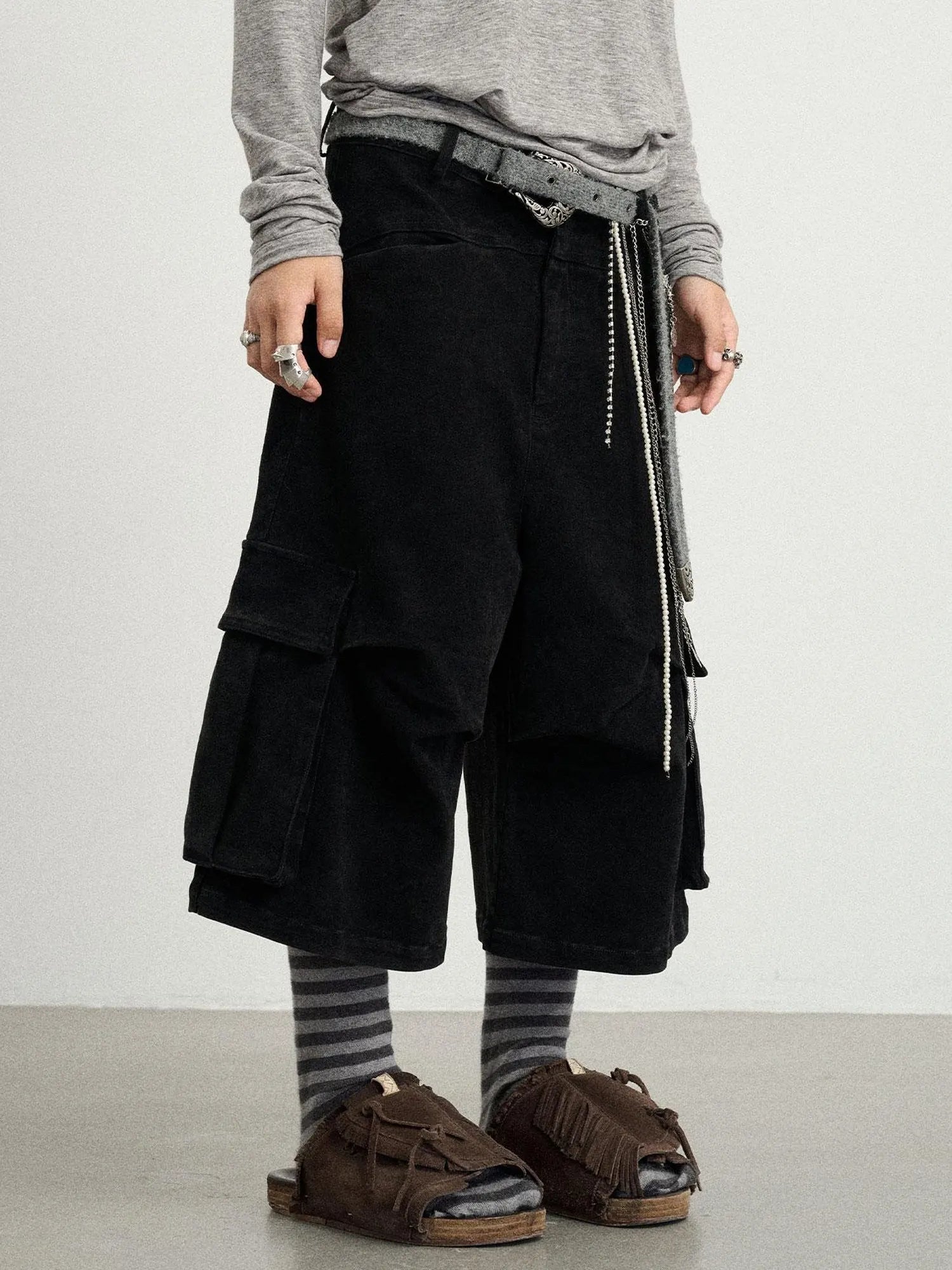 Stretch Cotton Cargo Capri Pants