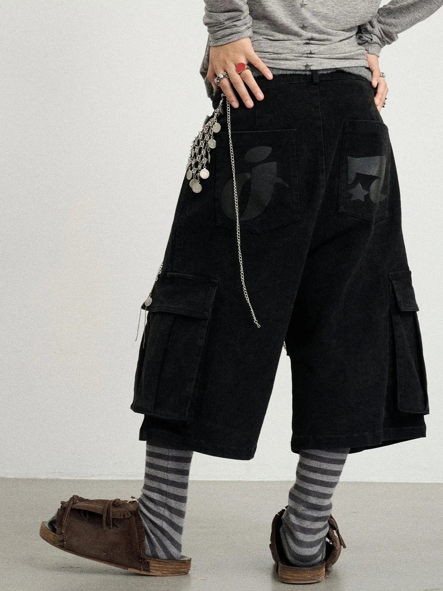 Stretch Cotton Cargo Capri Pants