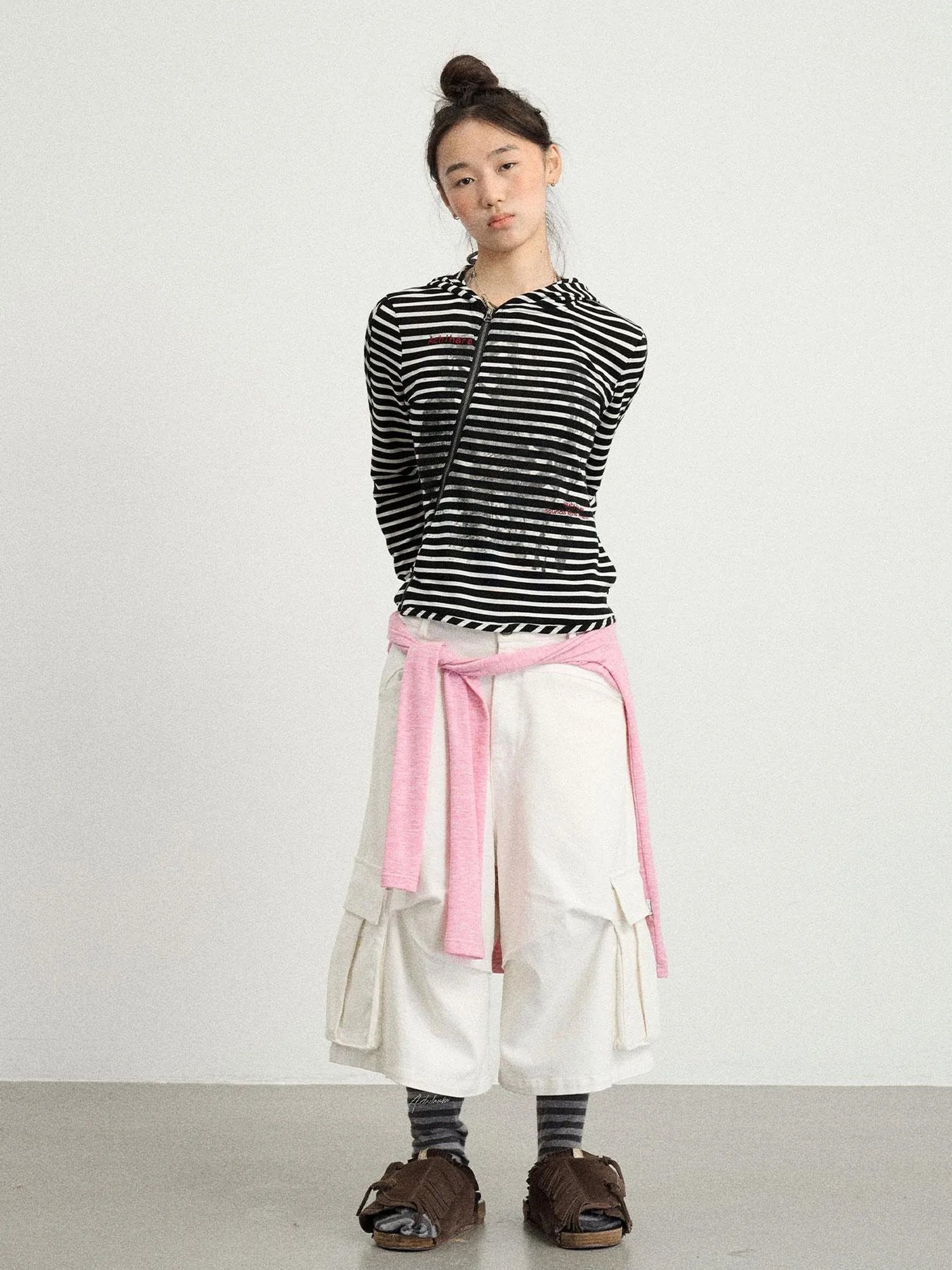 Stretch Cotton Cargo Capri Pants