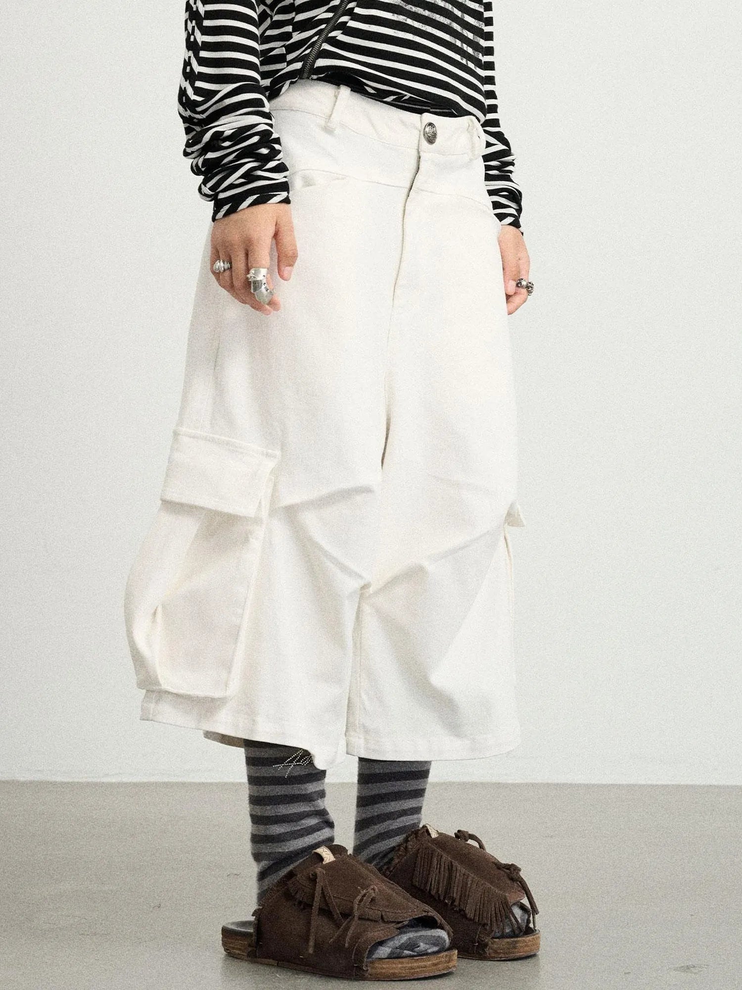 Stretch Cotton Cargo Capri Pants