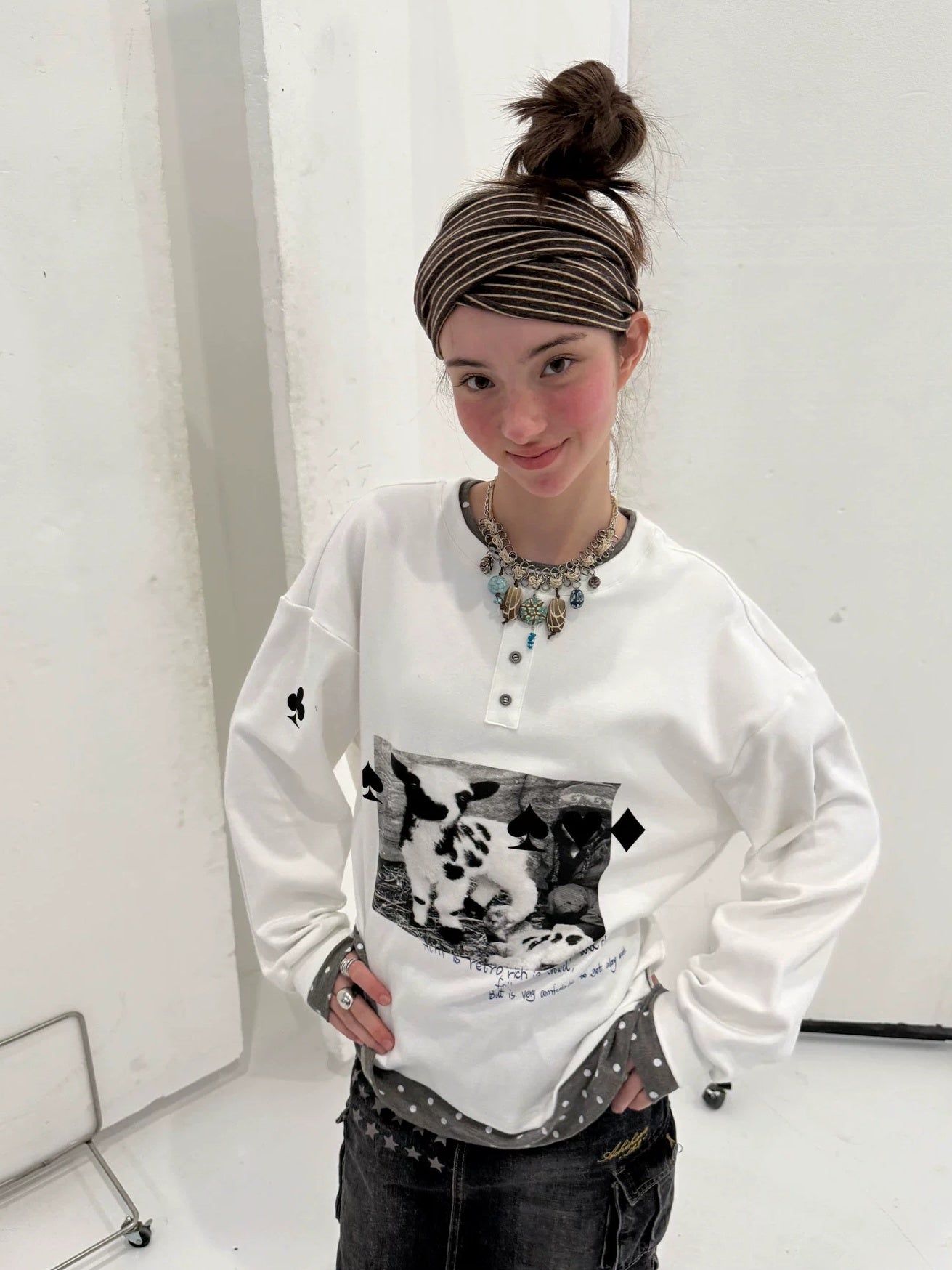 Achihara Stretch Cotton Long Sleeve Round Neck Straight Fit Commuter Women White T-Shirt