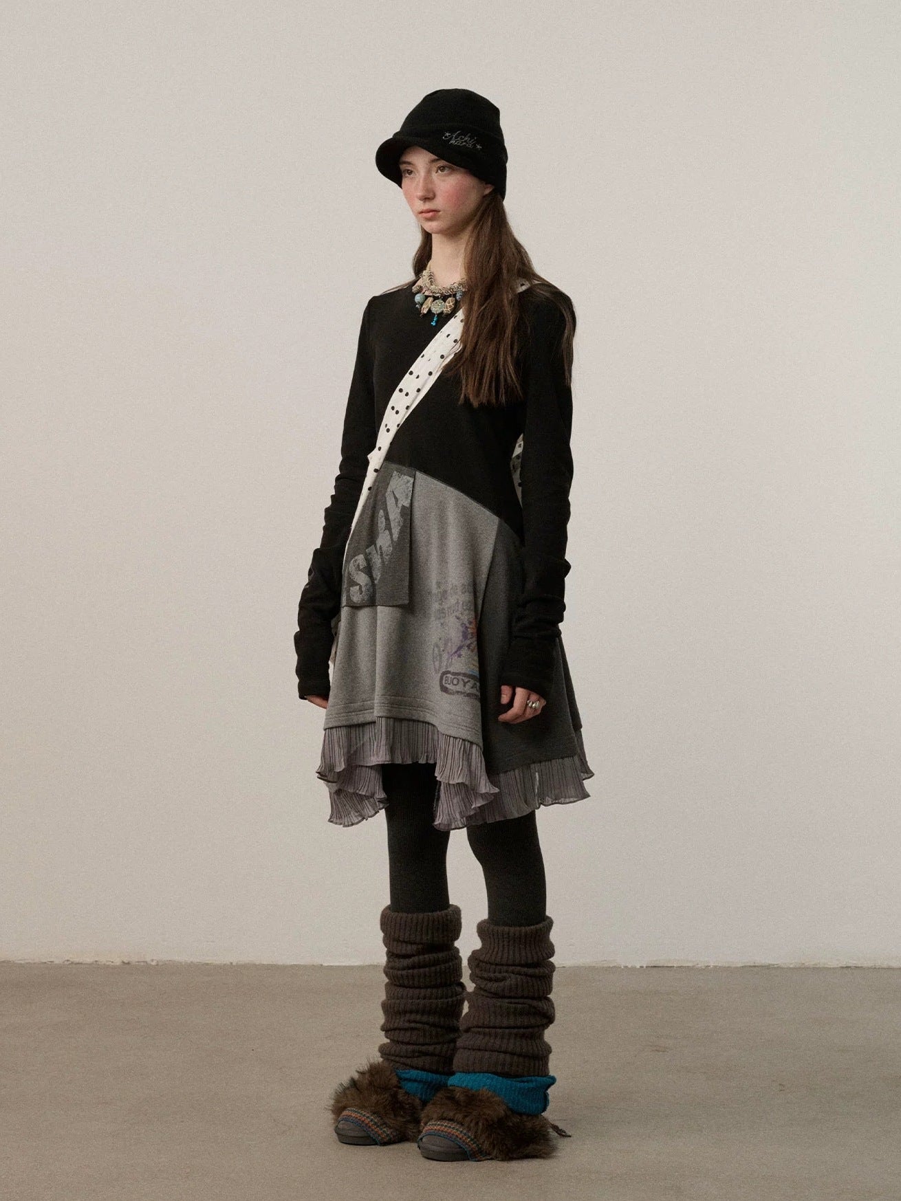 Achihara Stretch Loose Longsleeve Round Neck Spliced Women Urban Polyester Black T-Shirt