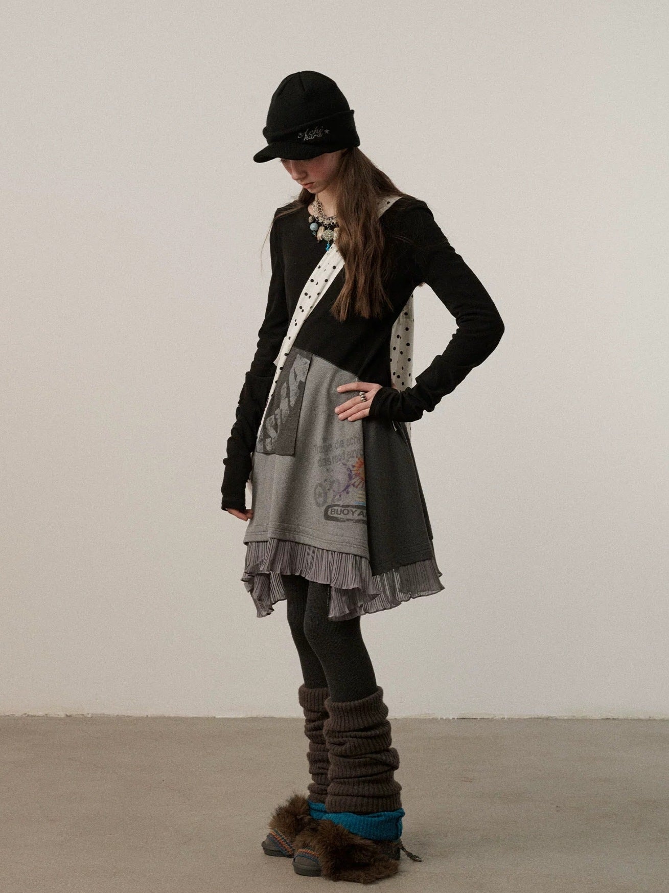 Achihara Stretch Loose Longsleeve Round Neck Spliced Women Urban Polyester Black T-Shirt