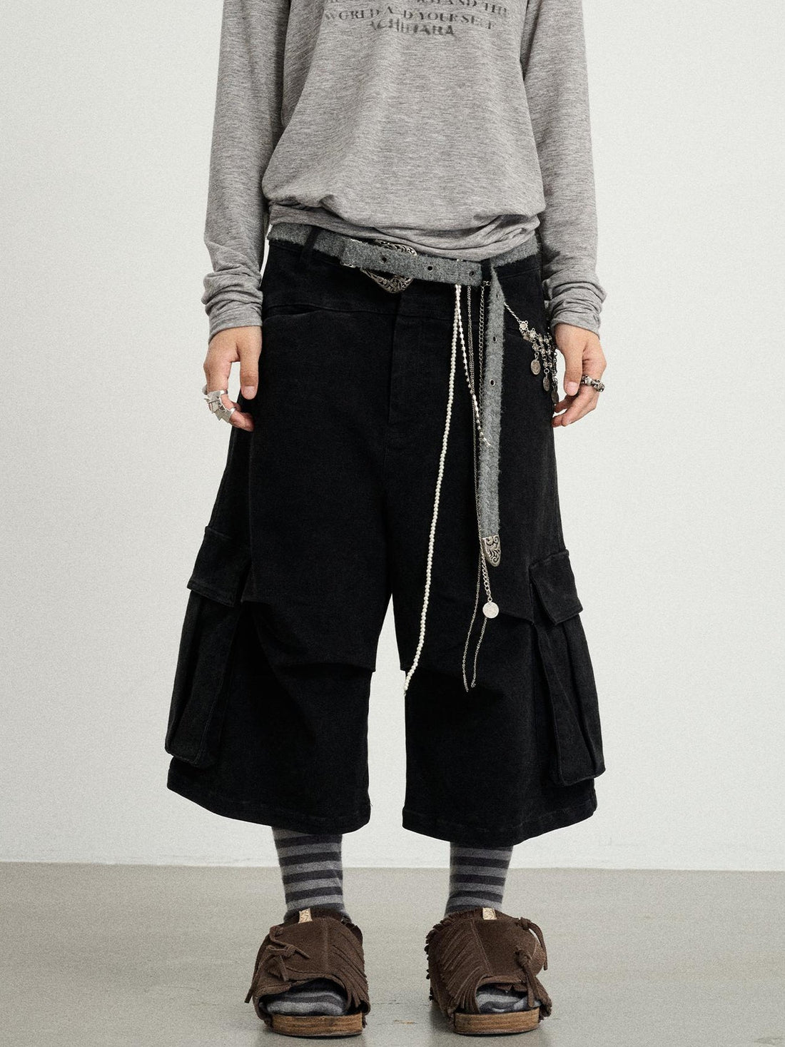 Achihara Stretch Washed Cotton Cargo Capri Pants