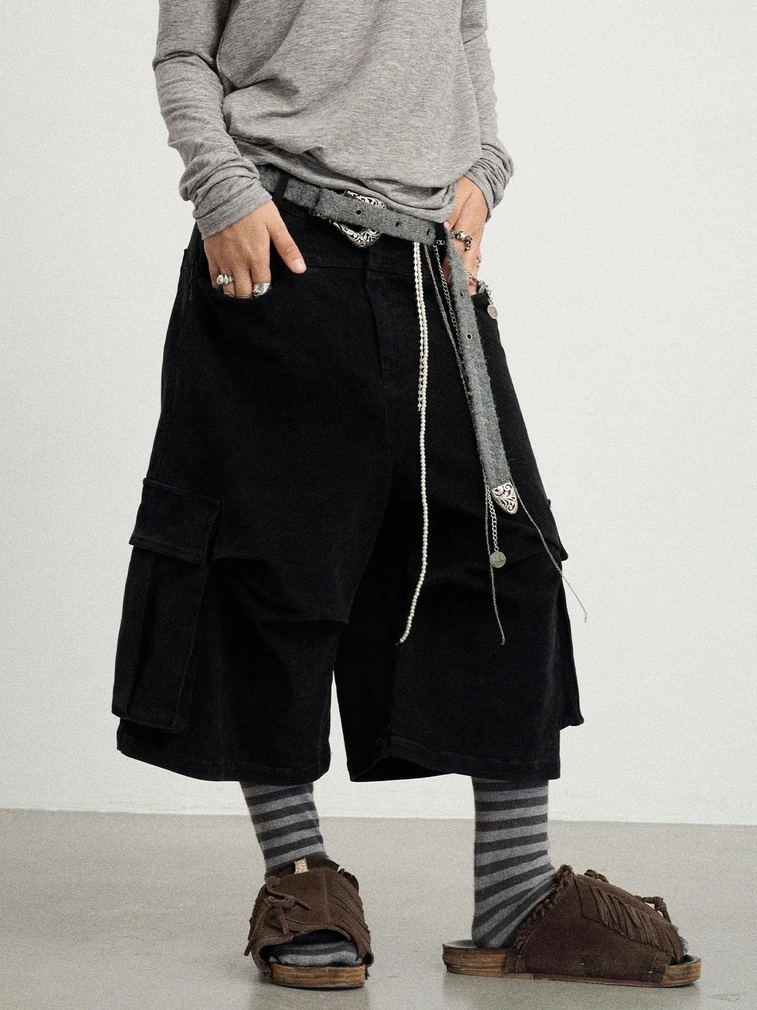 Stretch Washed Cotton Cargo Capri Pants