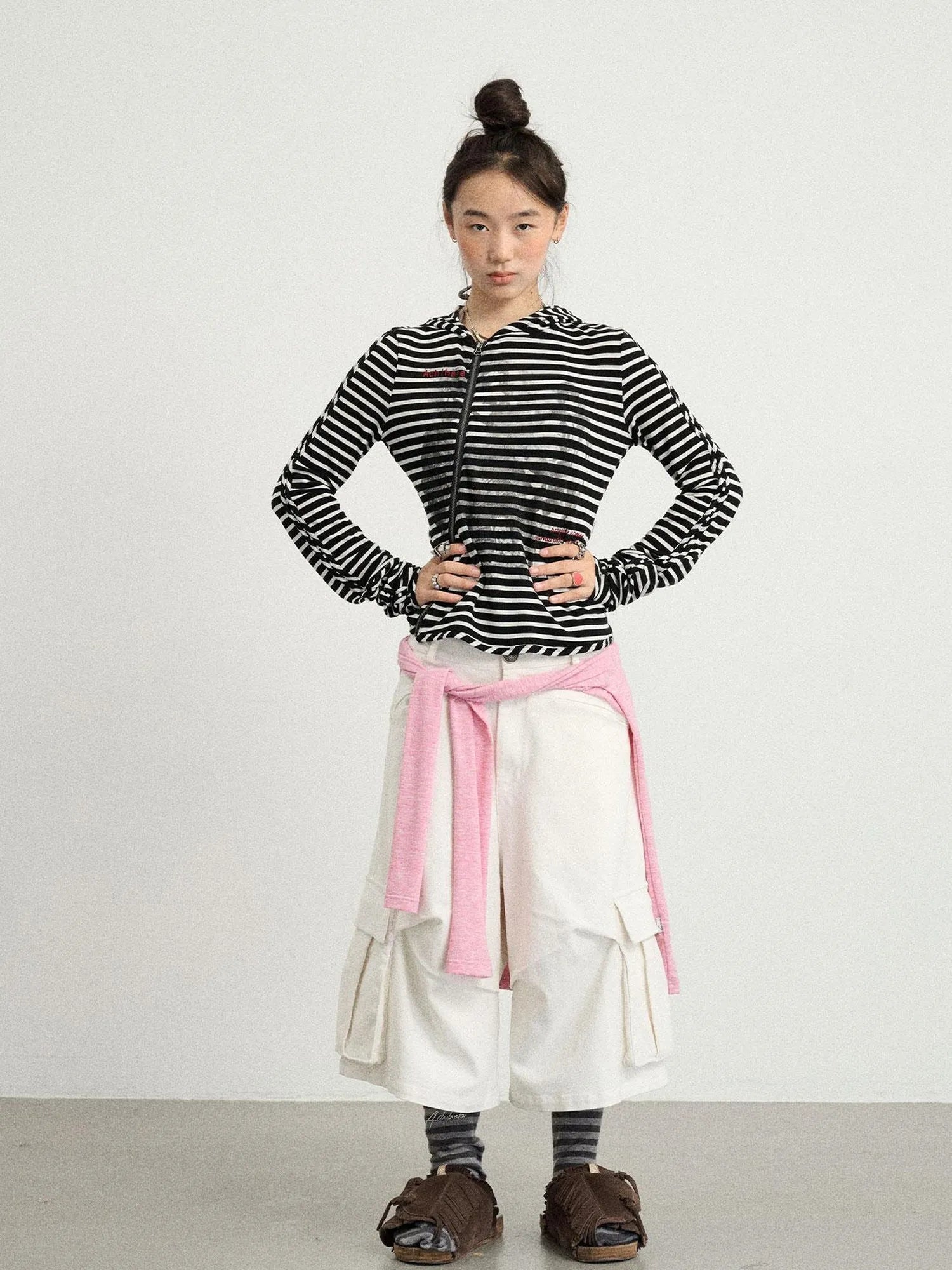 Stretch Washed Cotton Cargo Capri Pants