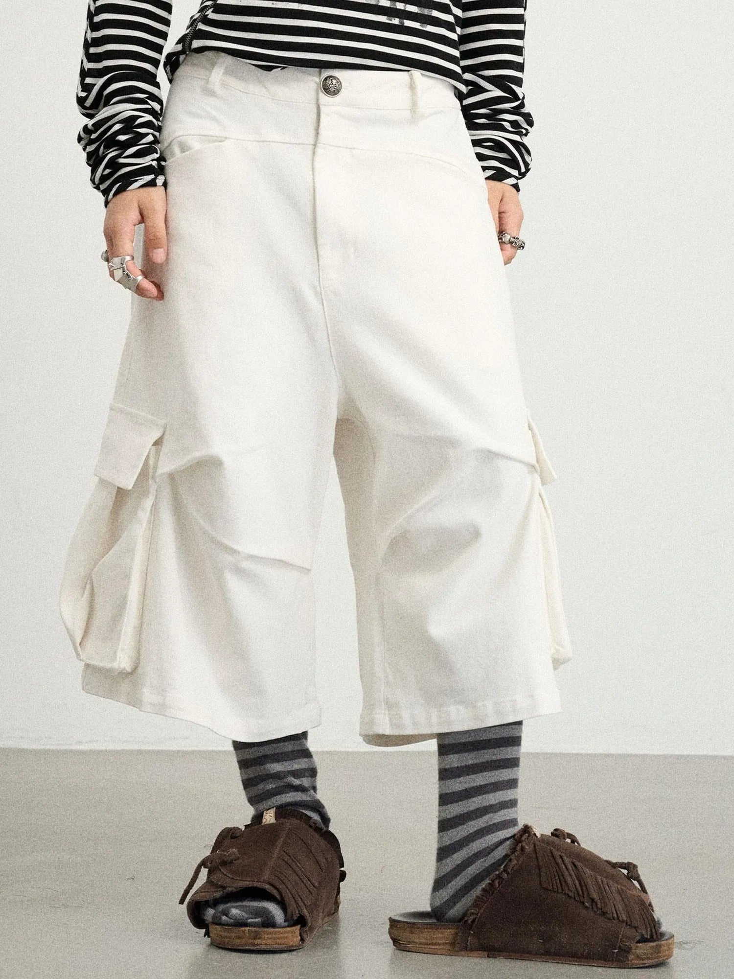 Stretch Washed Cotton Cargo Capri Pants