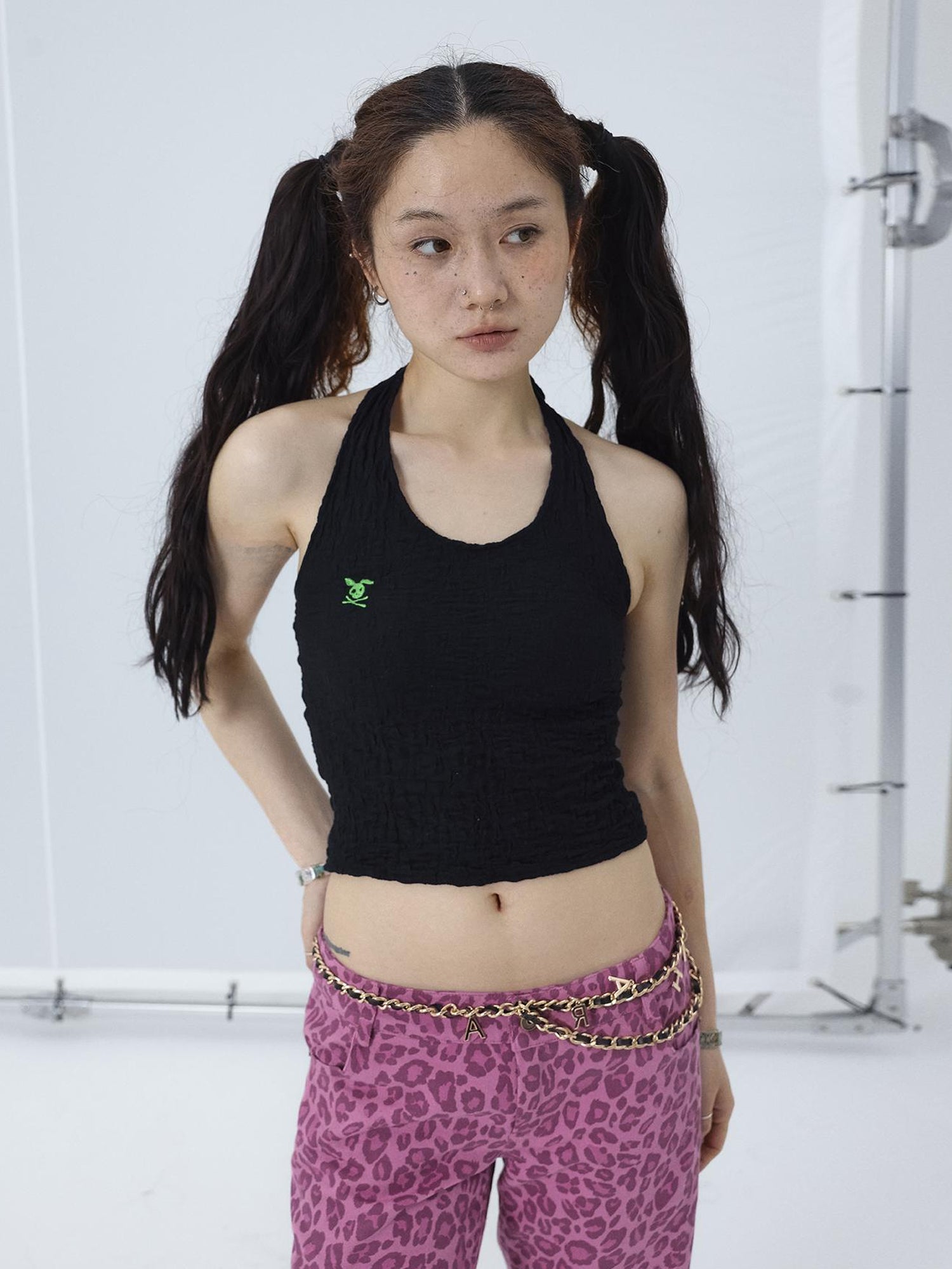 Achihara Summer Black Cropped Bubble Sleeve T-shirt Round Neck Top