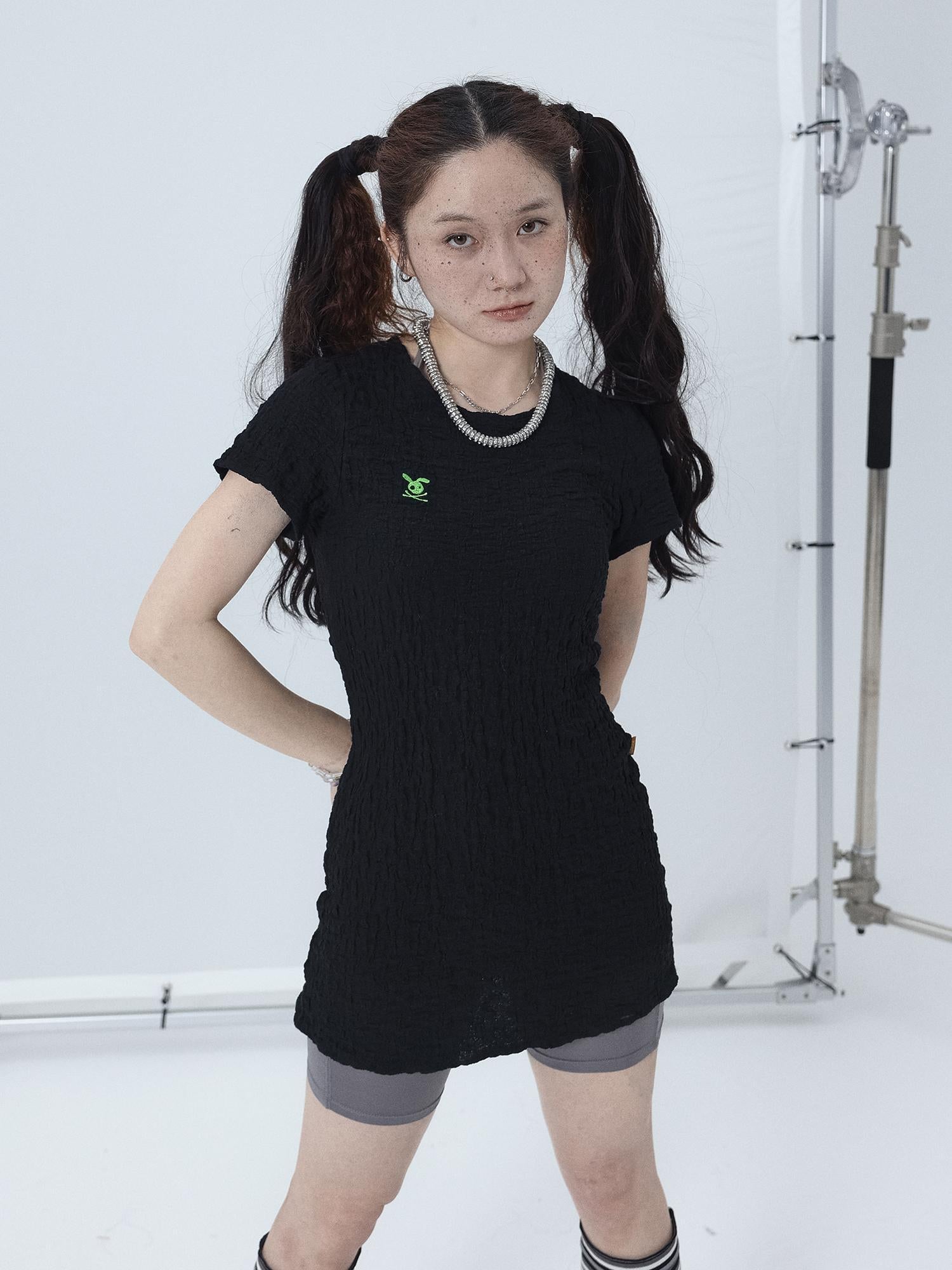 Achihara Summer Black Cropped Bubble Sleeve T-shirt Round Neck Top