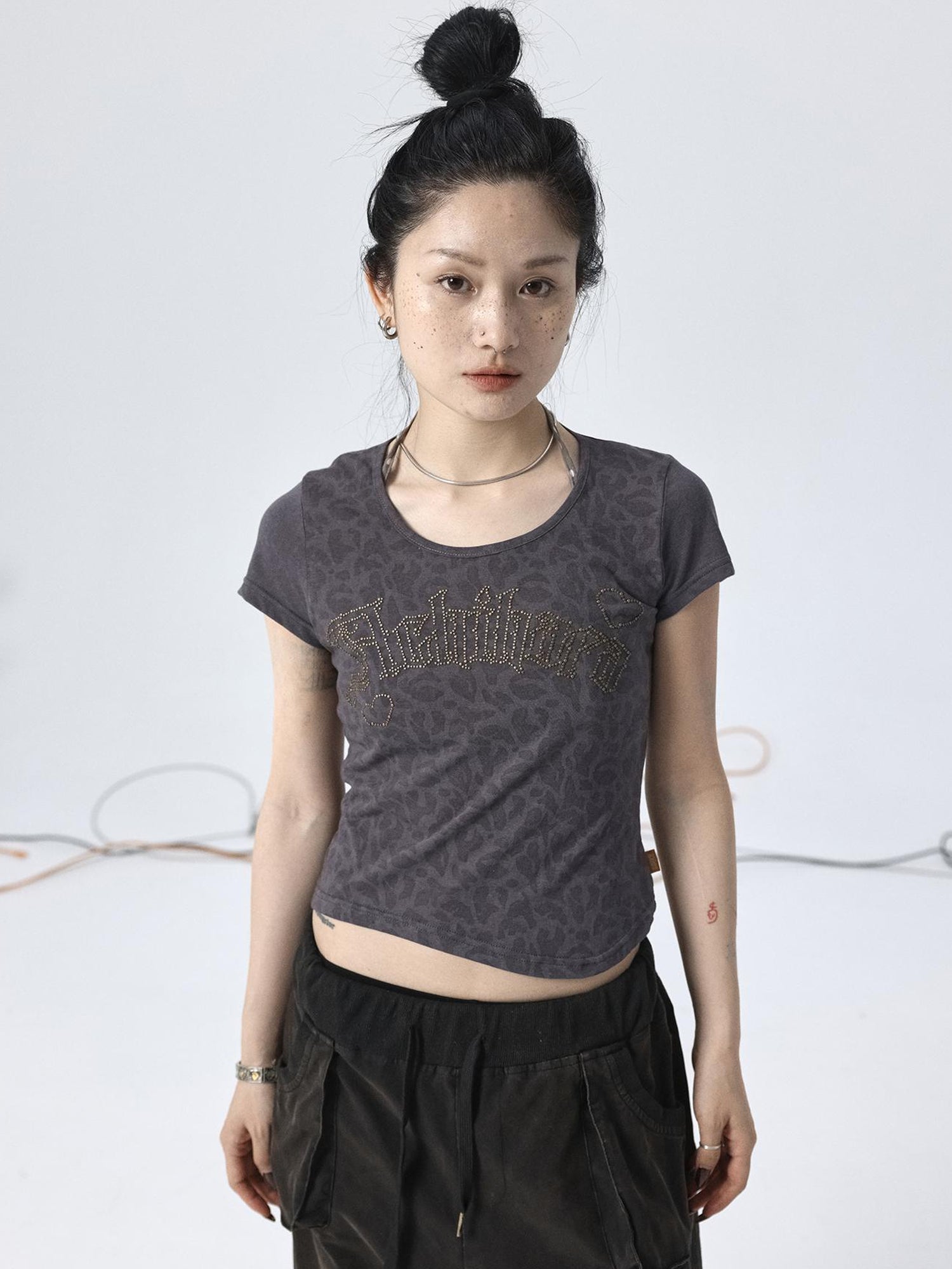 Achihara Summer Love Storm Wave Hem Tee
