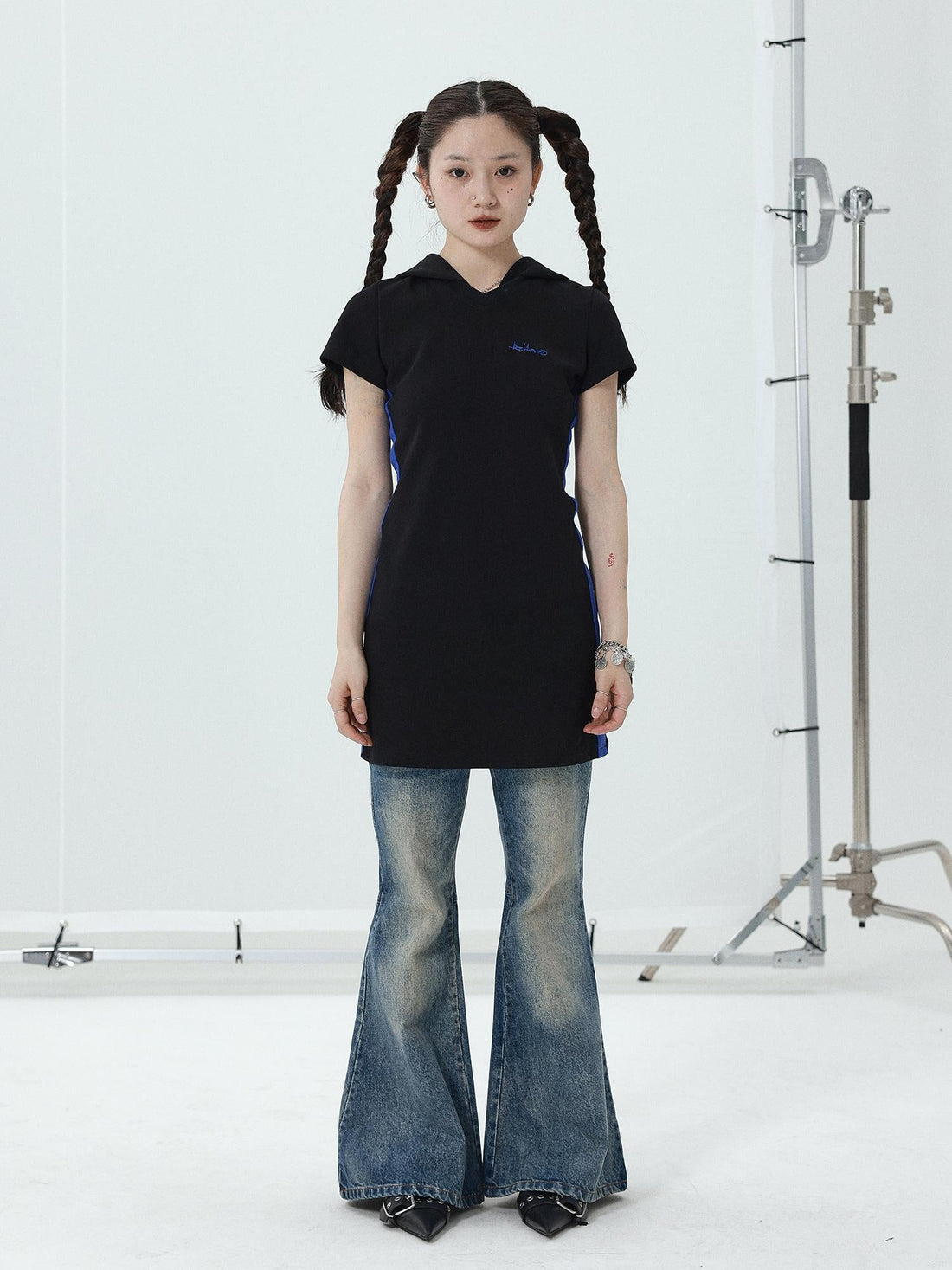 Achihara T-shirt Dress with Hood V-neck Slim Fit Black