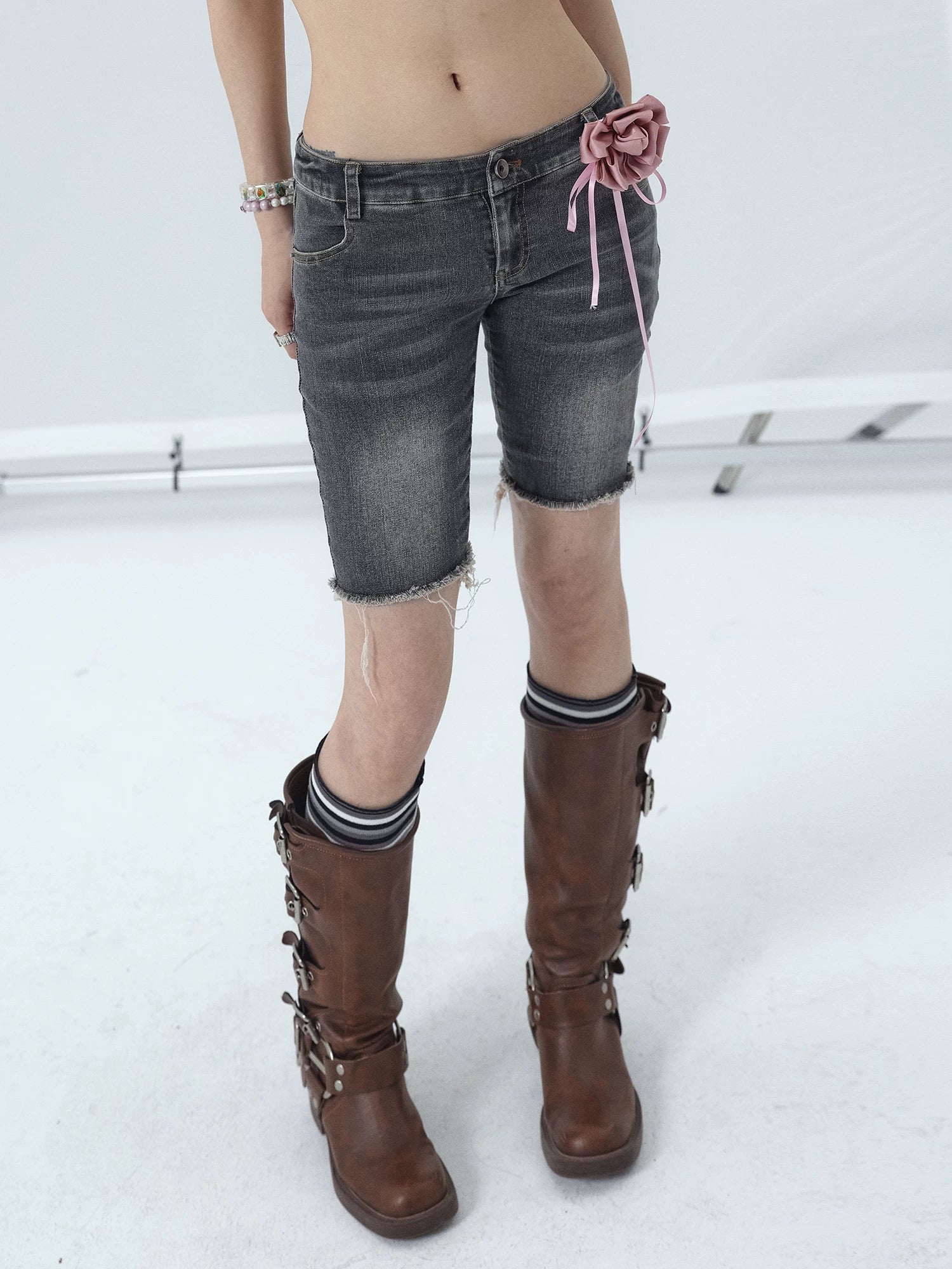 Achihara Tomboy Wash Denim Shorts-3