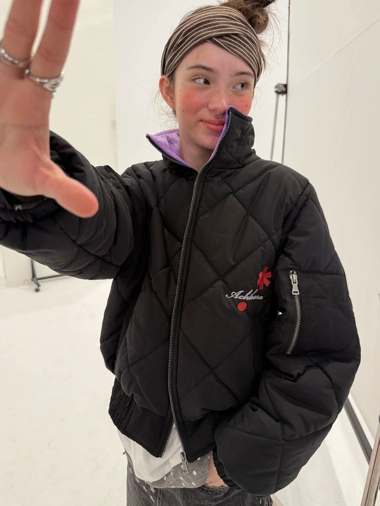 Achihara Warm Straight Fit Stand Collar Zip Commuter Women Solid Puffer Jacket