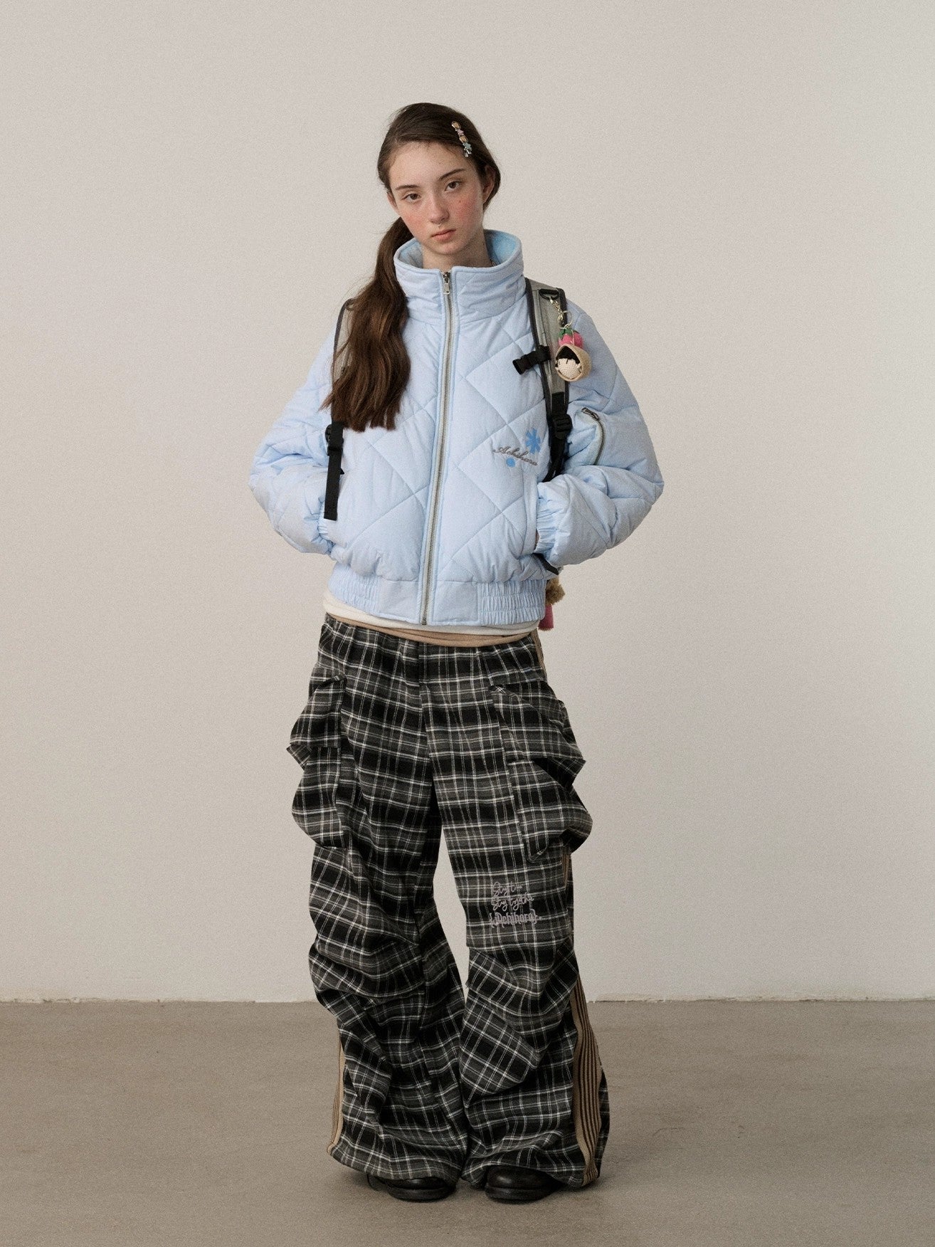 Achihara Warm Straight Fit Stand Collar Zip Commuter Women Solid Puffer Jacket