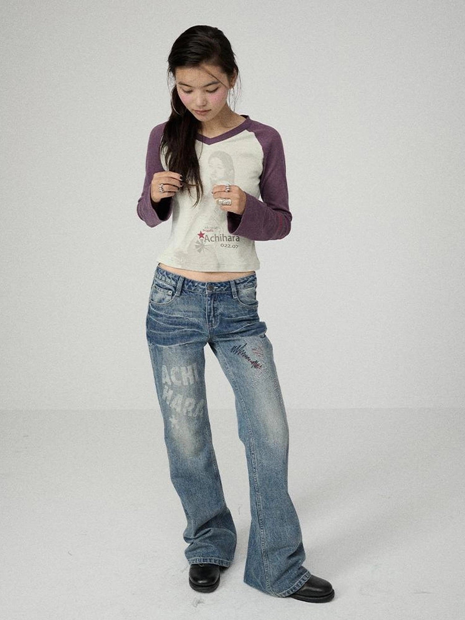 Achihara Washed Blue Low Rise Slim Fit Non Stretch Cotton Denim Letter Print Women Jeans