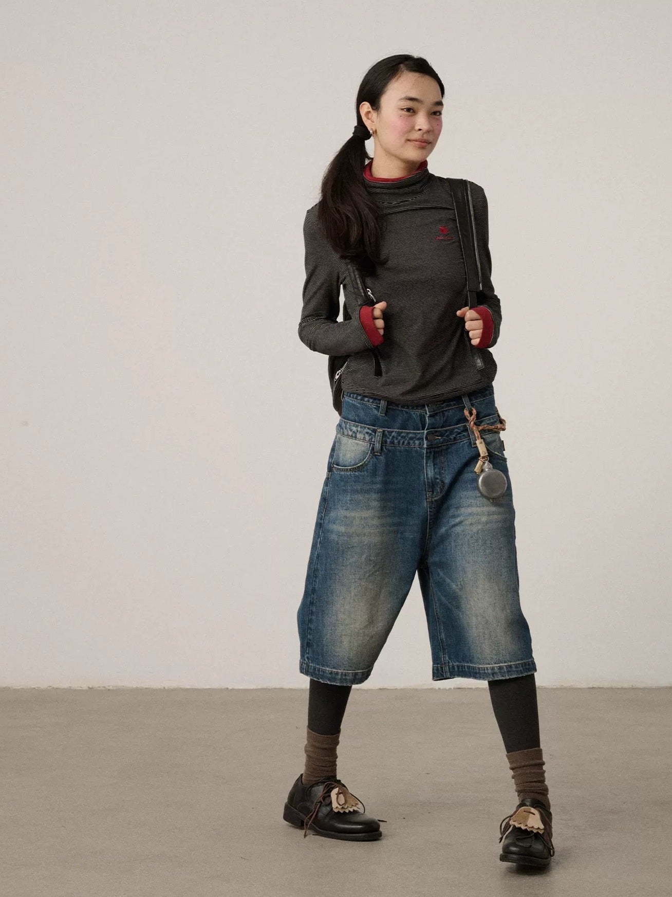 Achihara Washed Blue Rigid Denim Straight Leg Office Natural Waist Women Short Jeans