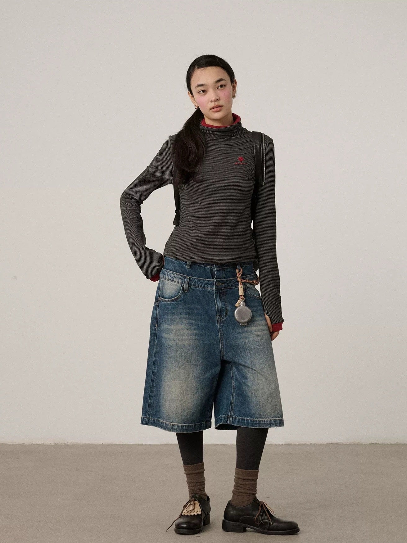 Achihara Washed Blue Rigid Denim Straight Leg Office Natural Waist Women Short Jeans