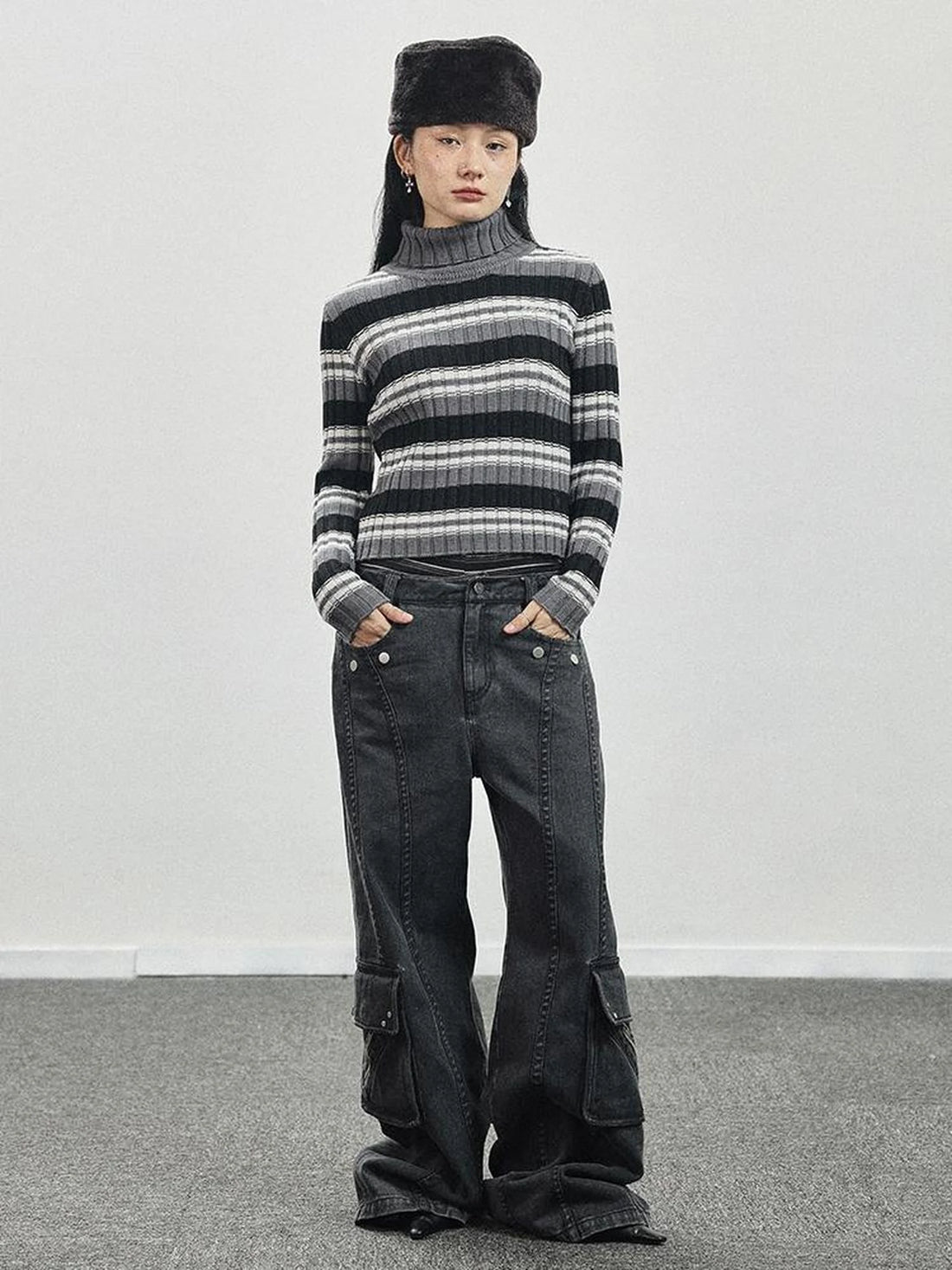 Women Striped Knit Sweater Short Sleeve Round Neck Slim Fit Top