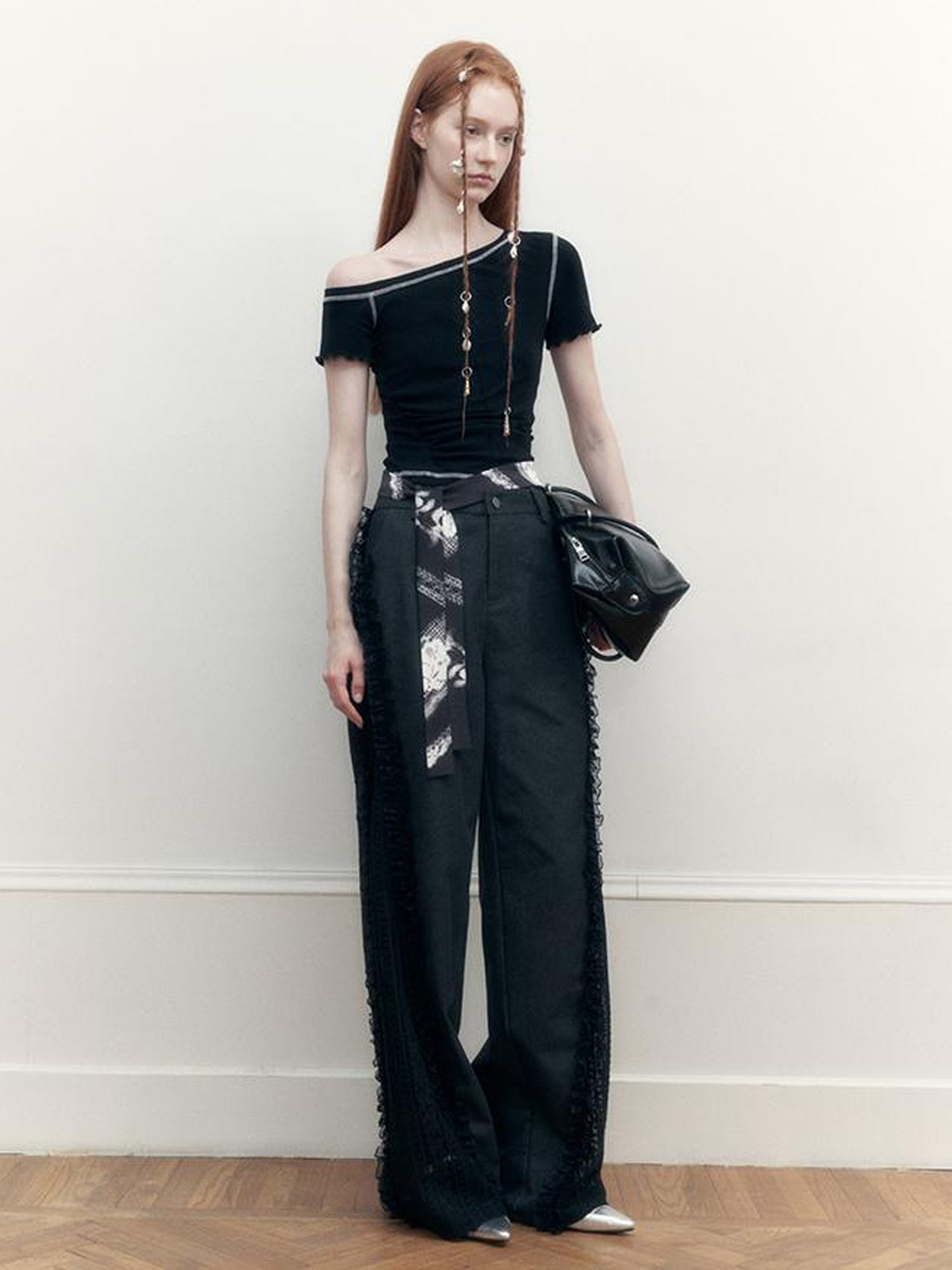 AnnoMundi Asymmetric Floral Hem T Shirt