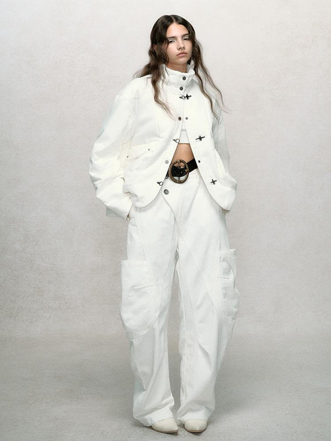 AnnoMundi Asymmetric Plaquet Cargo Wide Leg Jeans