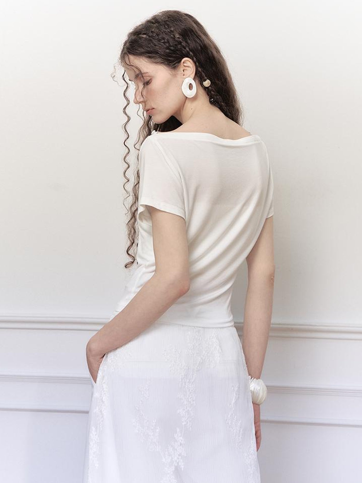 AnnoMundi Asymmetric Shoulder Modal Knit Top