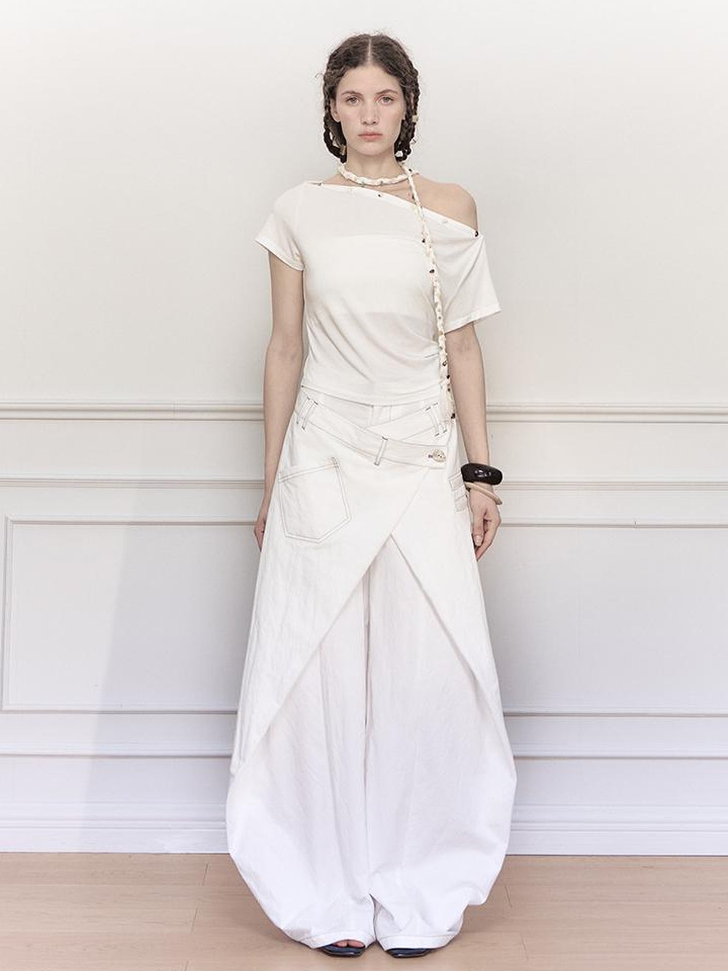 AnnoMundi Asymmetric Shoulder Modal Knit Top