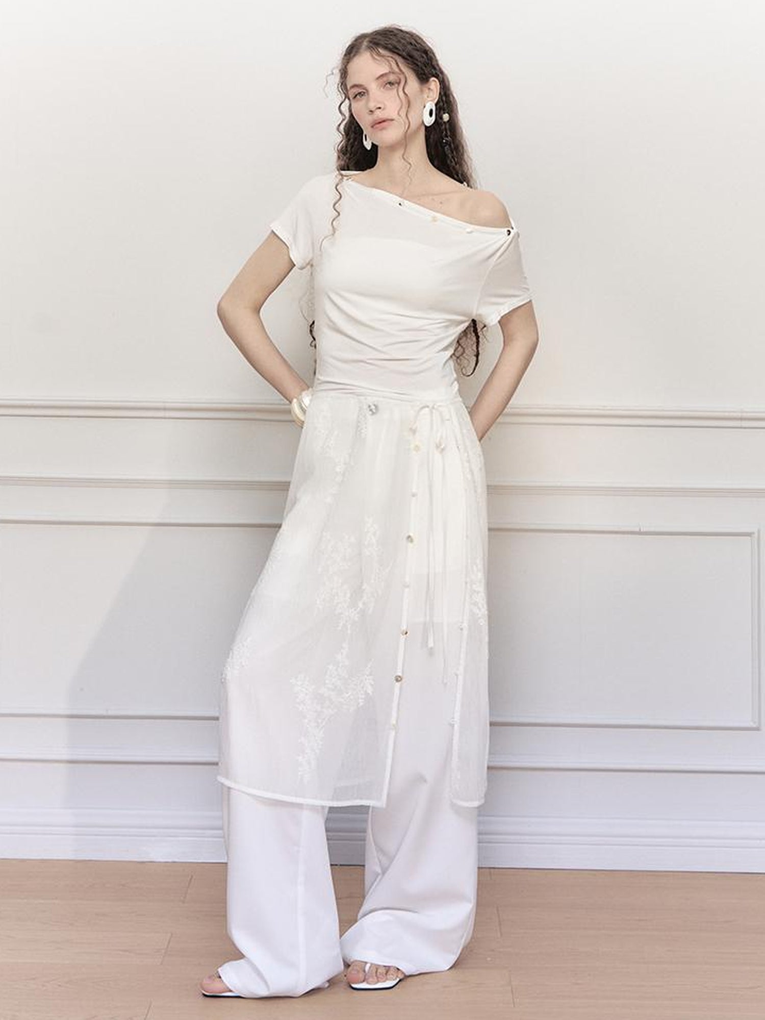AnnoMundi Asymmetric Shoulder Modal Knit Top